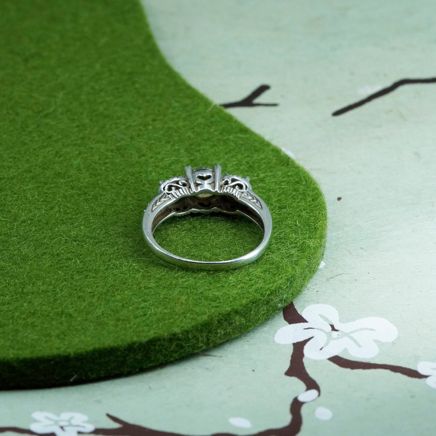 Size 8.5, vintage Xavier jewelry | Sterling 925 silver ring w/ round CZ cluster