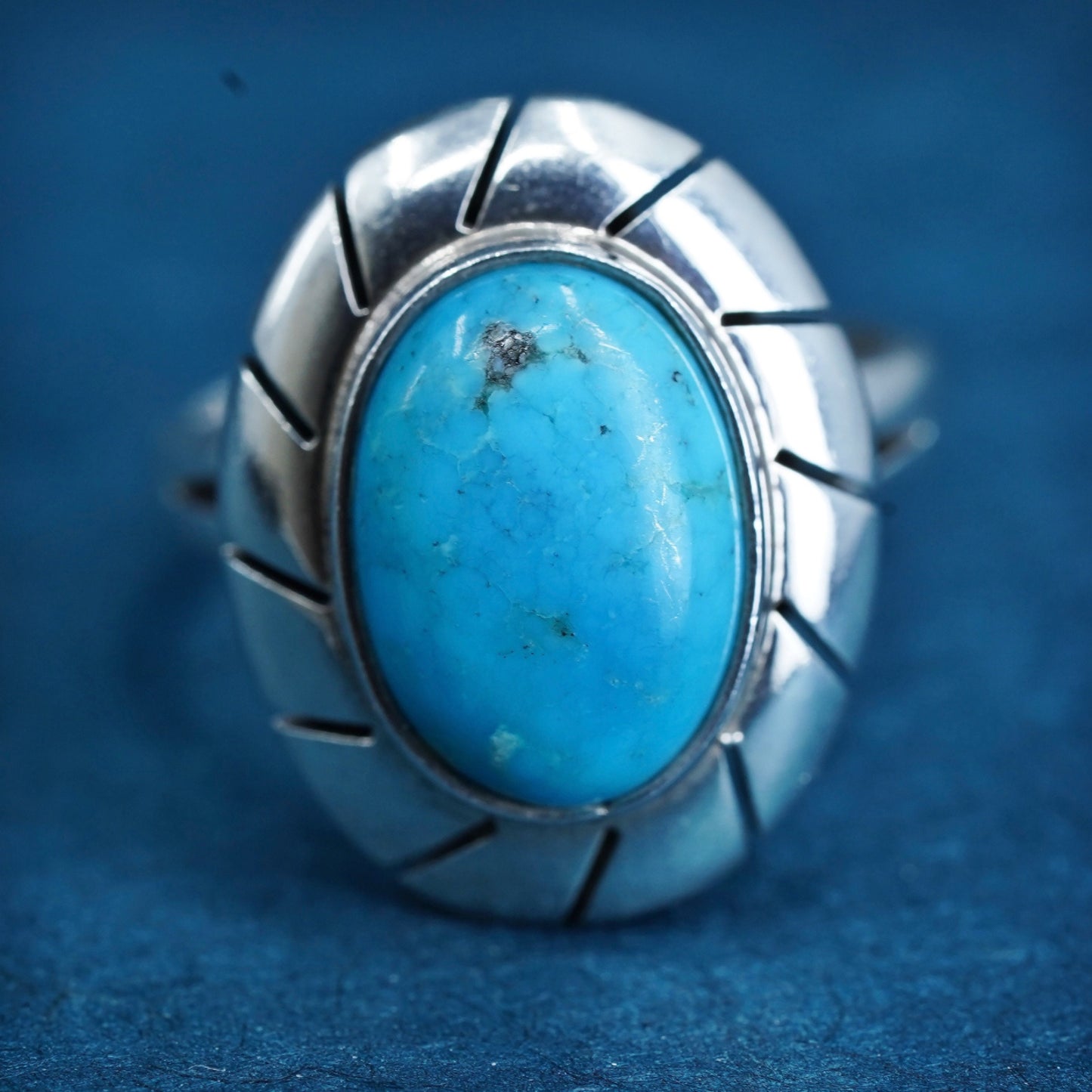 Size 9, vintage Mexican Sterling 925 silver handmade ring with oval turquoise