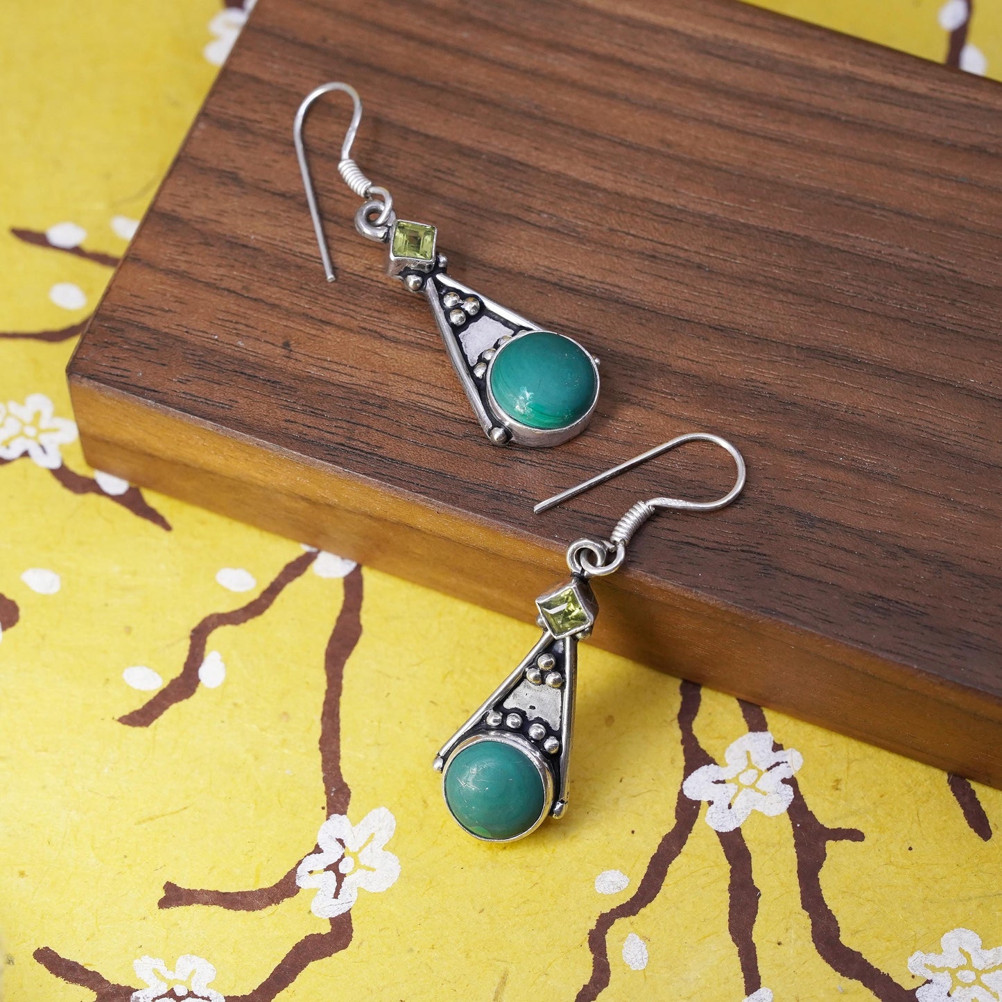 Vintage Sterling 925 silver handmade teardrop earrings with turquoise peridot