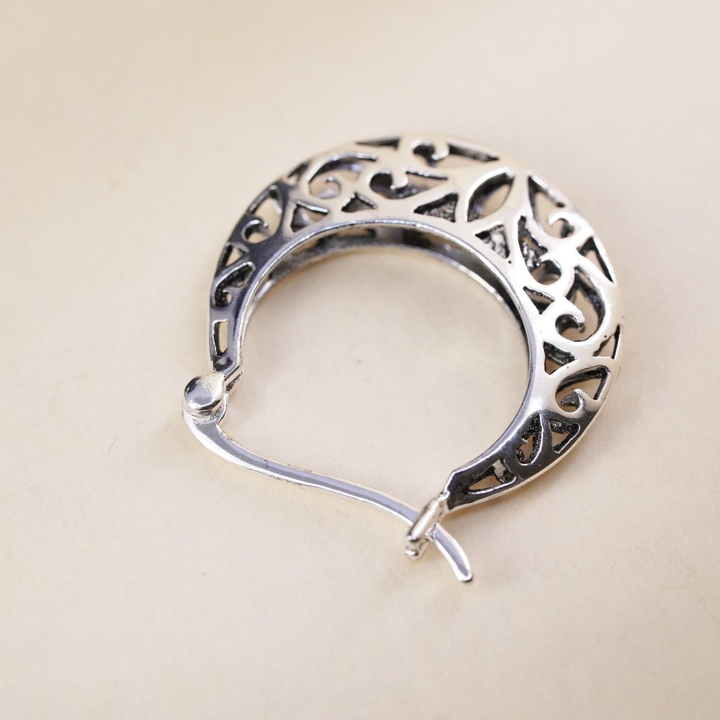 0.75”, Vintage sterling silver loop single earring, filigree primitive hoop