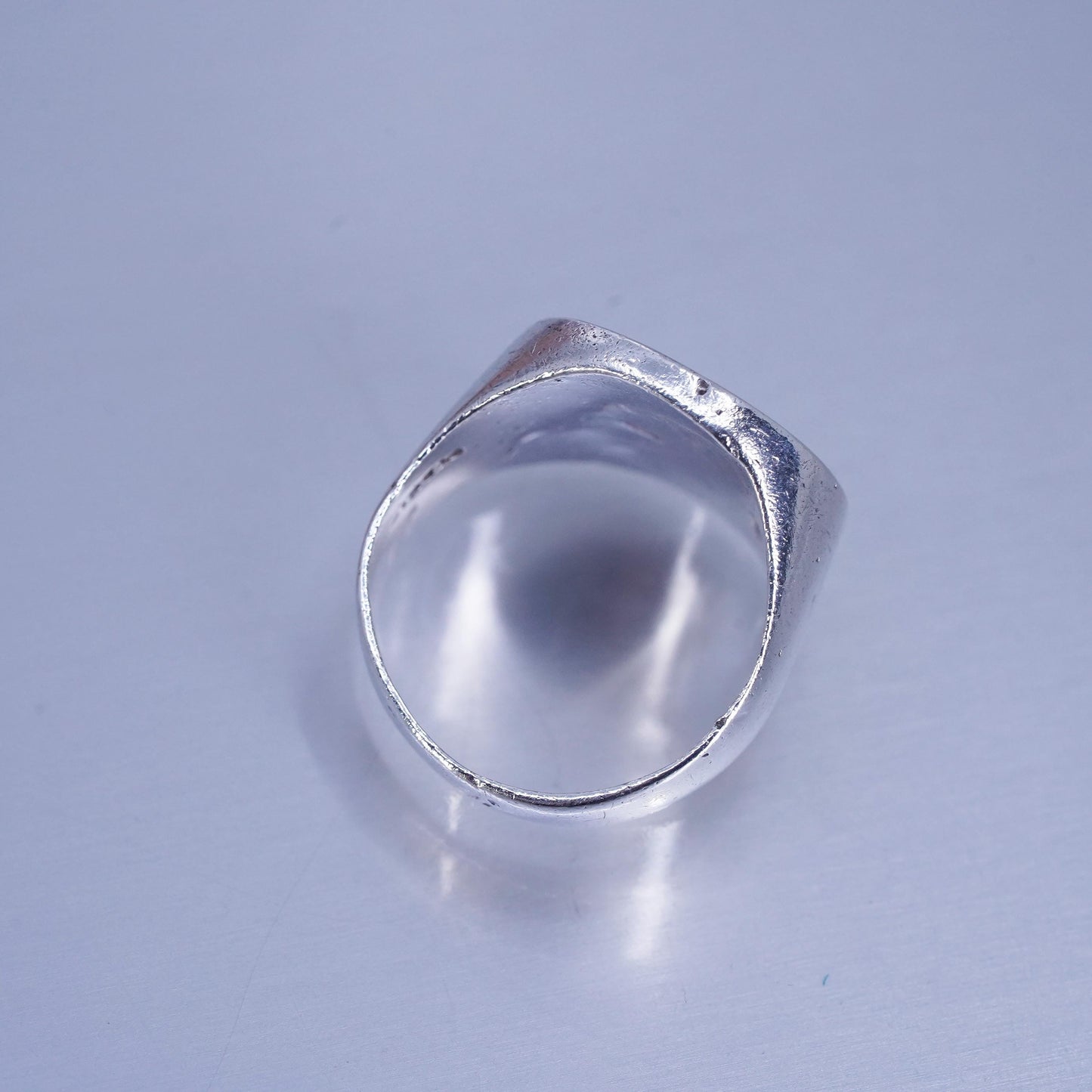 Size 7.5, Vintage southwestern 925 silver handmade ring with abalone