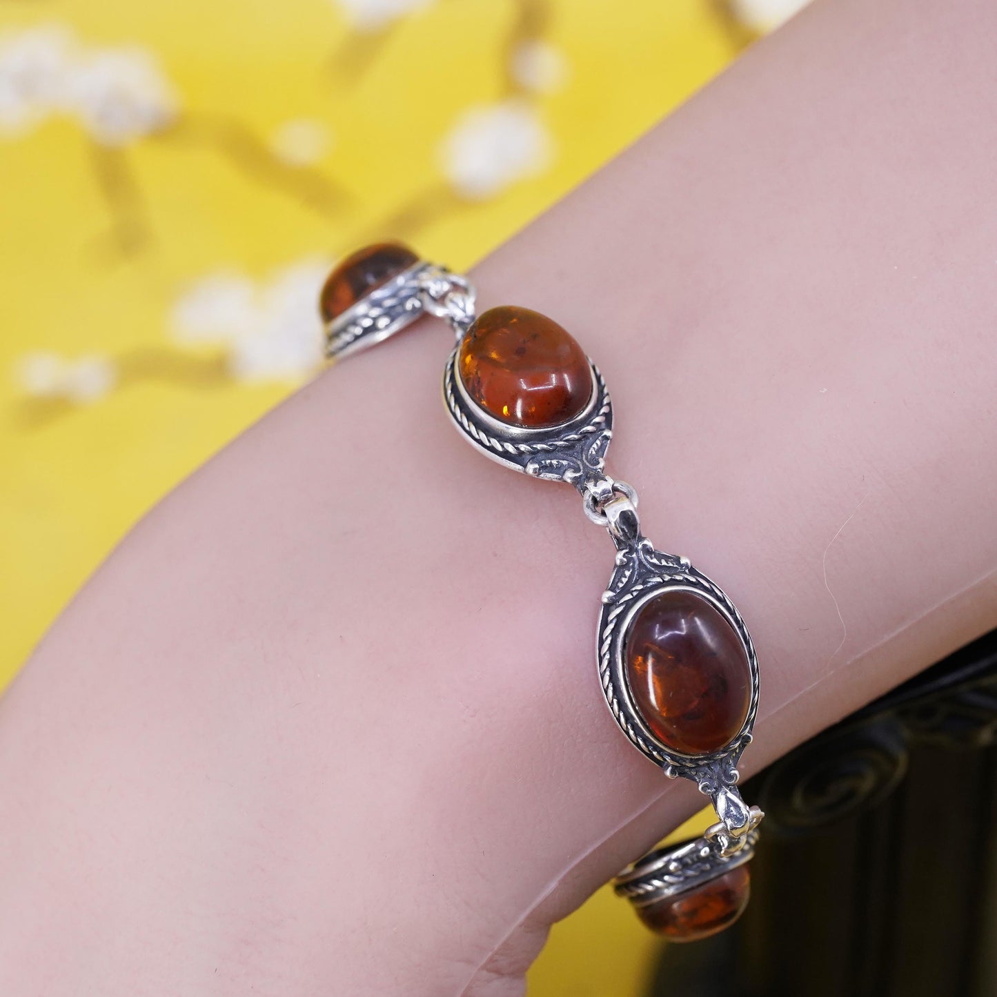 6.5", vintage Sterling 925 silver handmade bracelet oval amber toggle closure