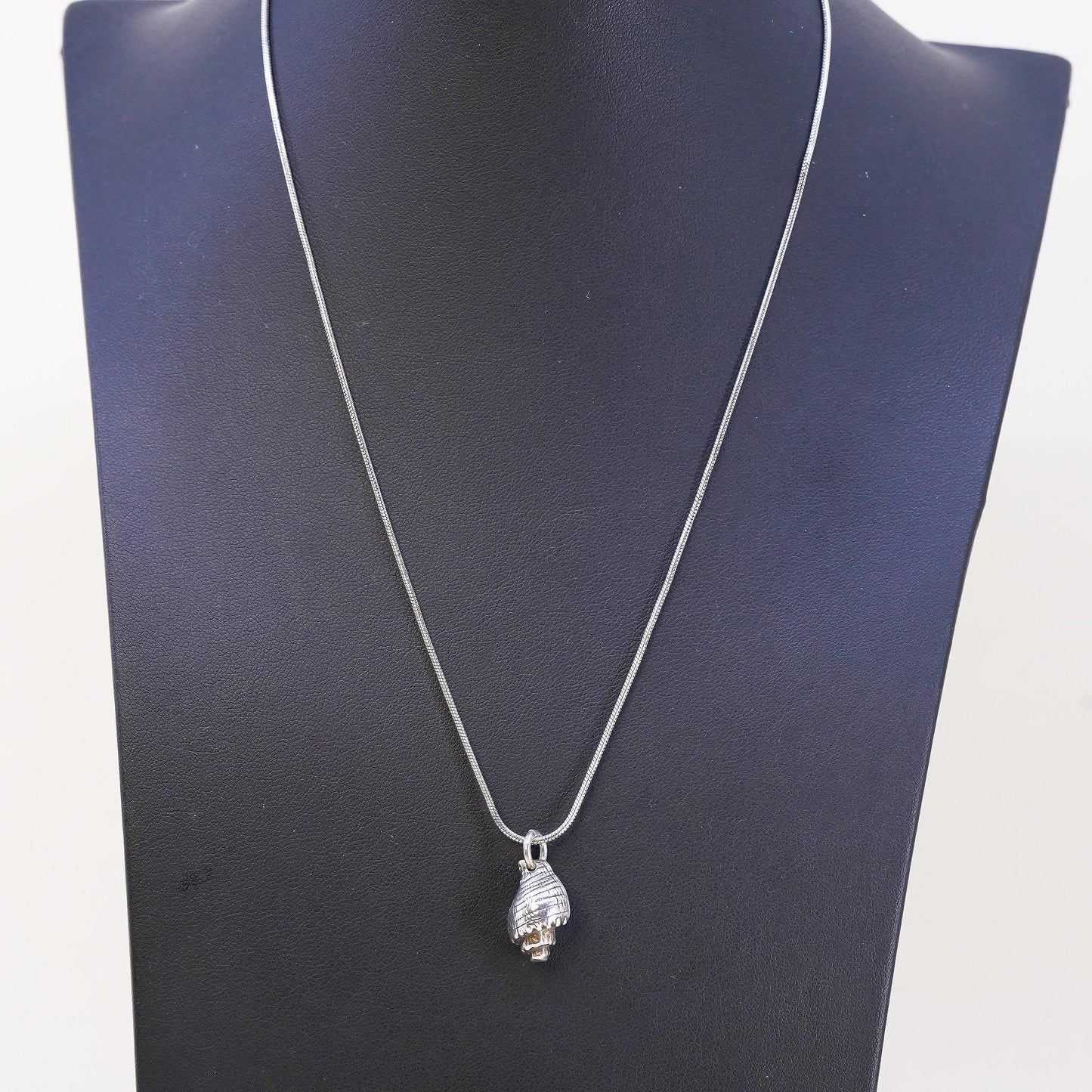 18" 1mm, Vintage Sterling 925 silver snake chain necklace w/ sea shell pendant