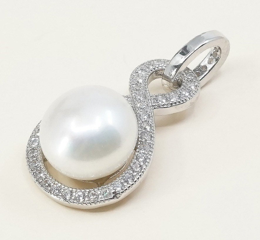 VTG handmade sterling silver pendant, 925 pendant with pearl and crystal