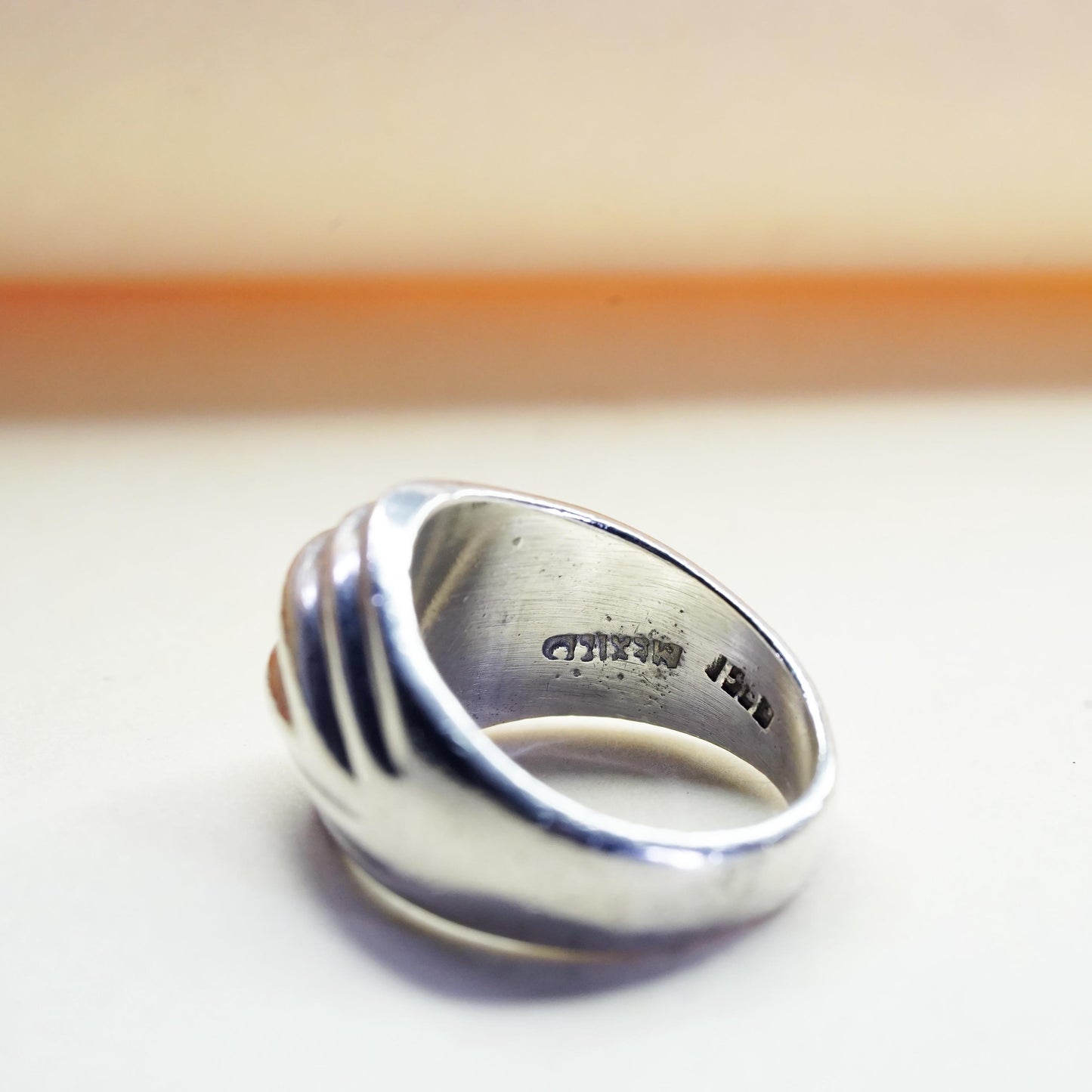 Size 6, vintage sterling silver ribbed ring, southwestern 925 band, modernist