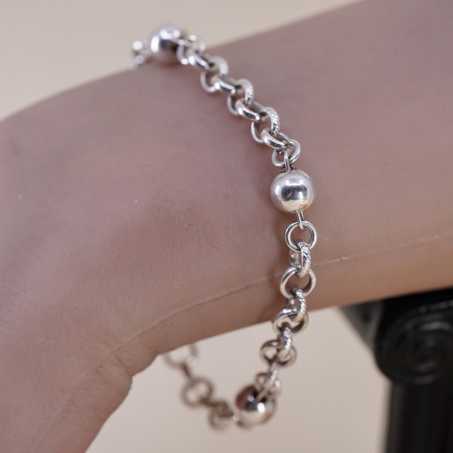 6.75", vintage 925 Sterling silver circle bracelet with 7mm beads