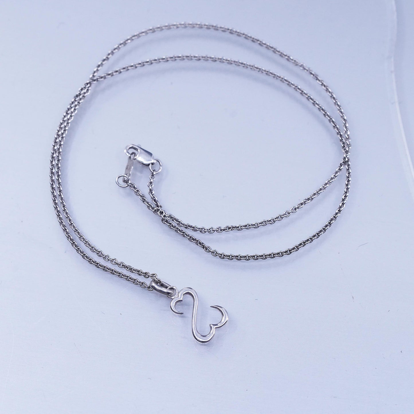 18”, vintage Sterling 925 silver handmade circle necklace w/ open heart pendant