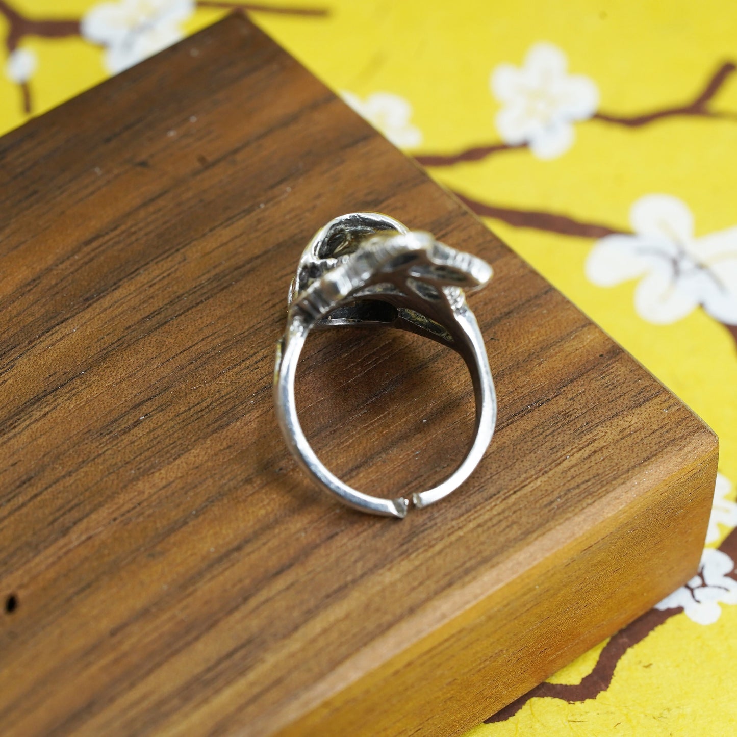 Size 7, vintage Sterling silver handmade ring, 925 flower with jasper