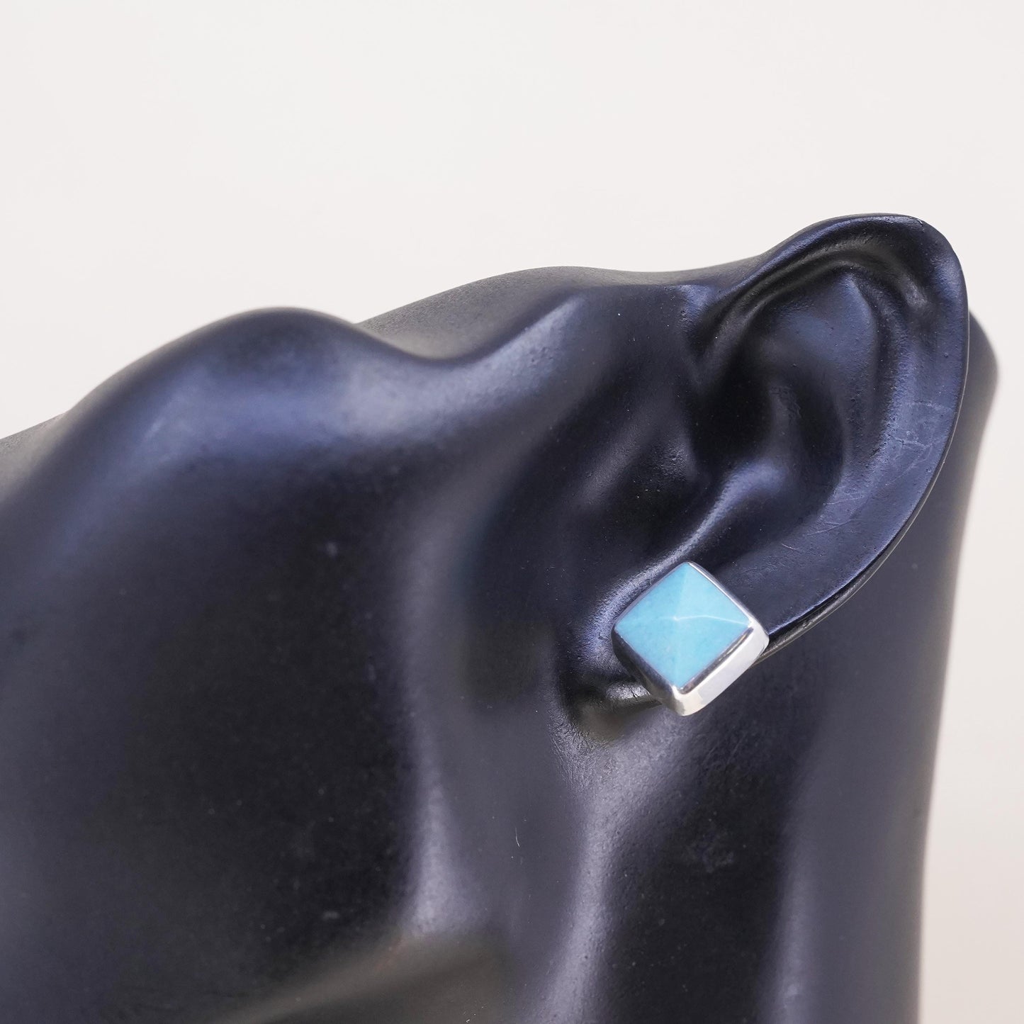 southwestern Mexican Sterling 925 silver stud with turquoise, single earring