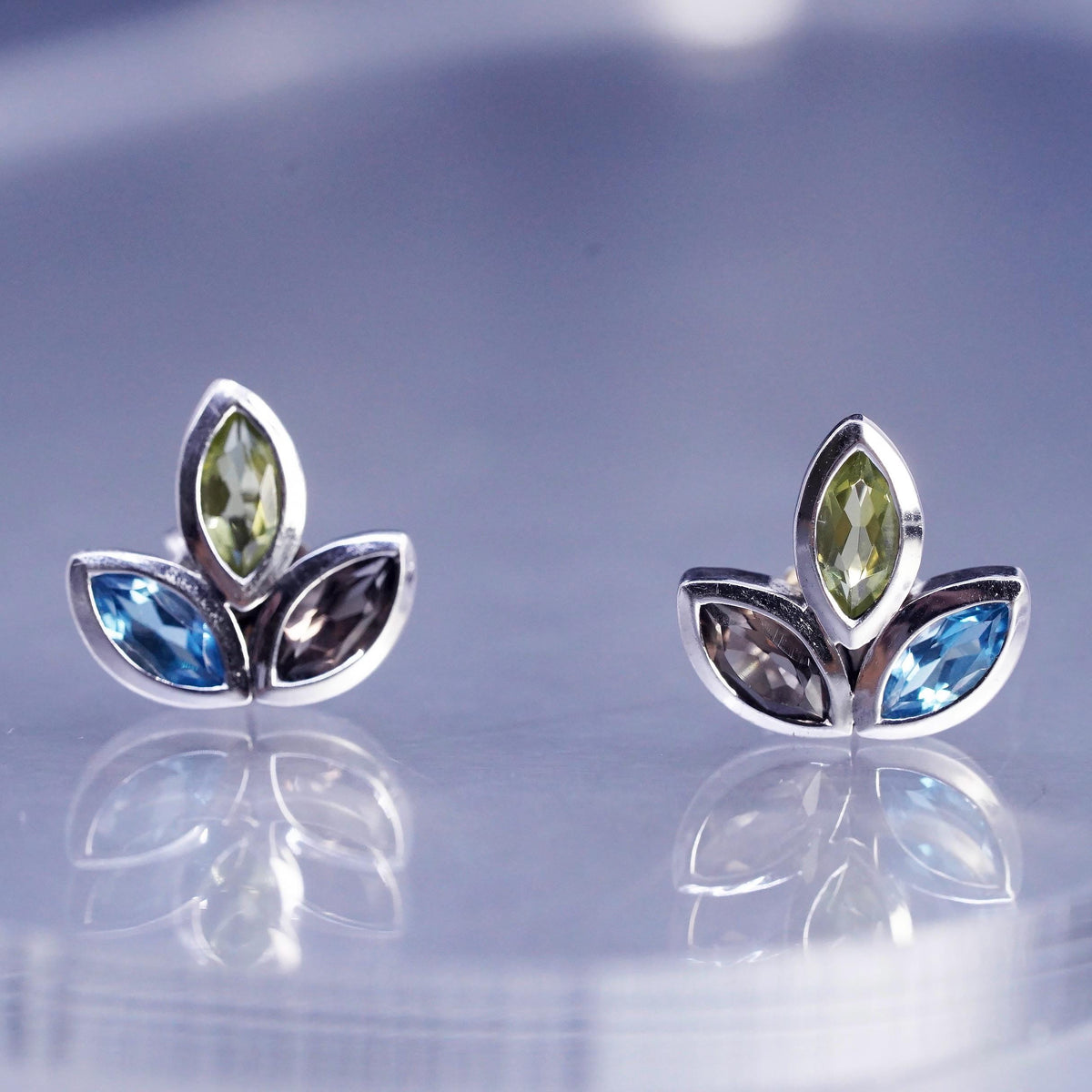 Vintage Sterling 925 silver earrings, studs with topaz peridot inlay