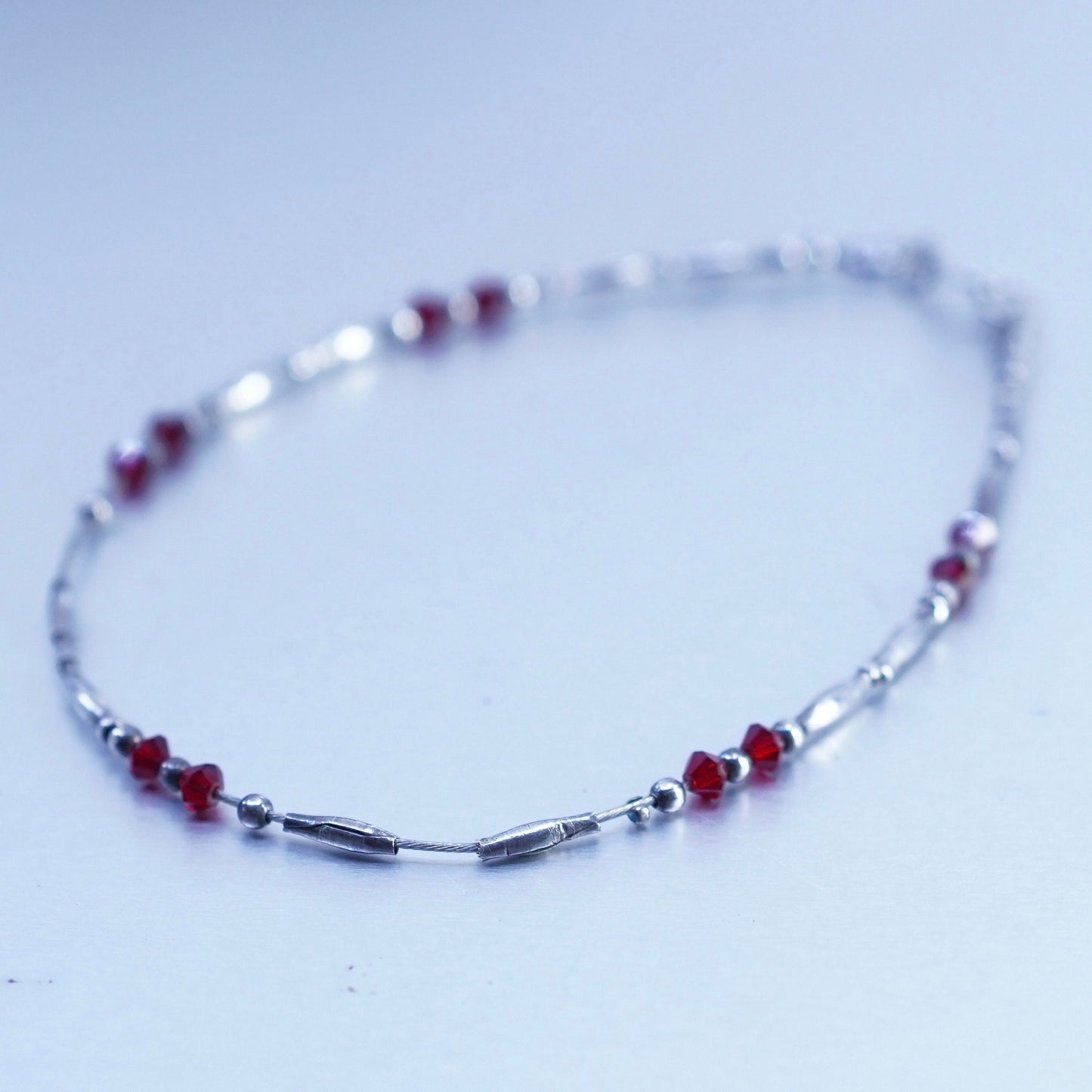 7.75”, Sterling 925 silver handmade bracelet, liquid chain with garnet charms