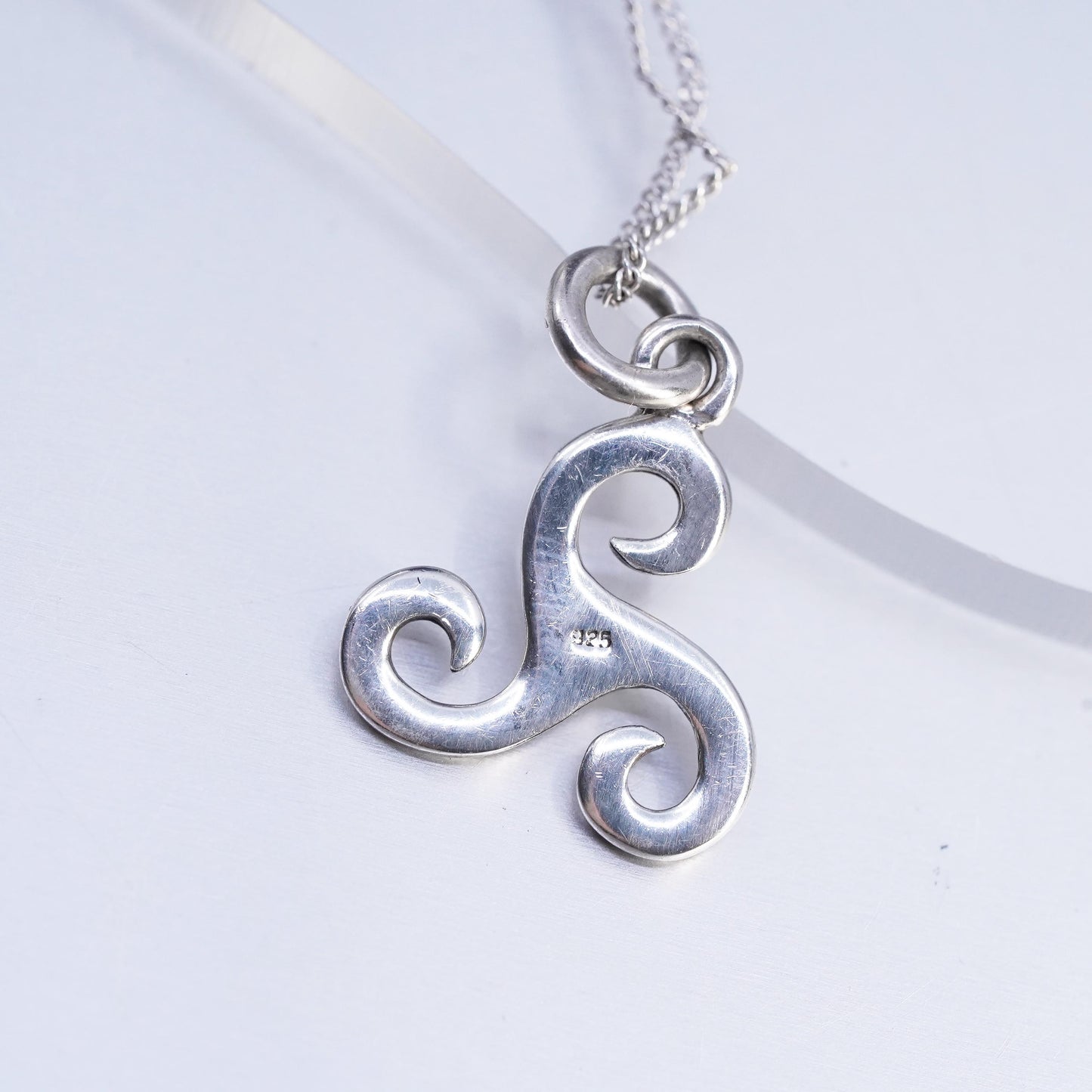 15", vintage Sterling 925 silver handmade curb necklace Celtic sprial pendant