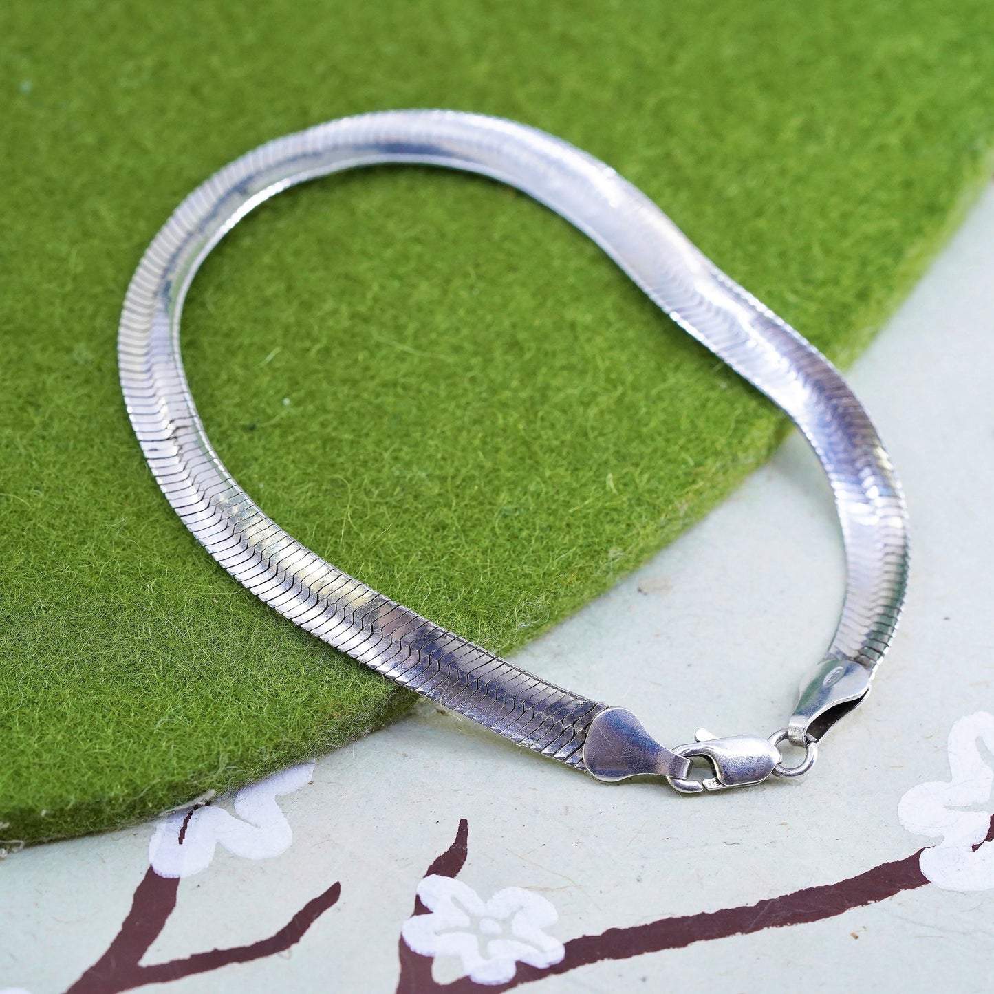 7.25”, 6mm, Vintage sterling silver herringbone bracelet, Italy 925 chain