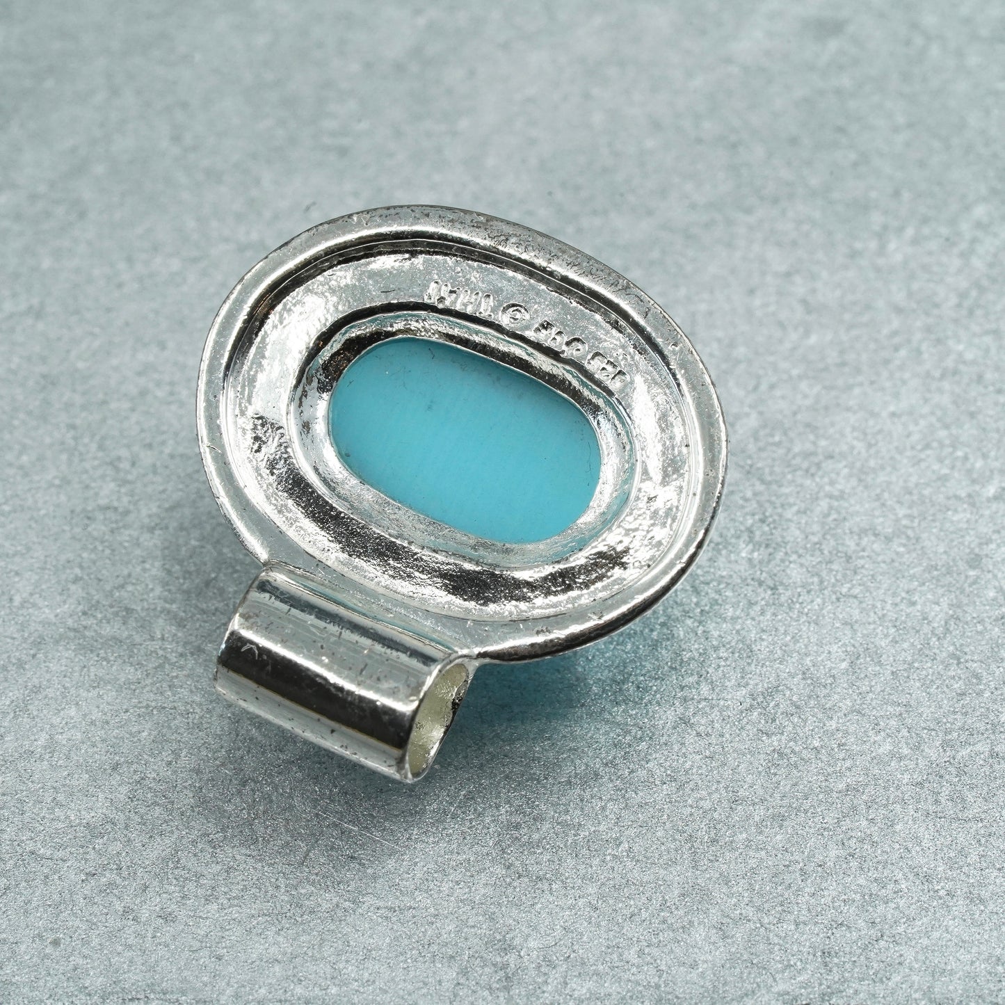 Vintage sterling 925 silver pendant with oval blue cat’s eye