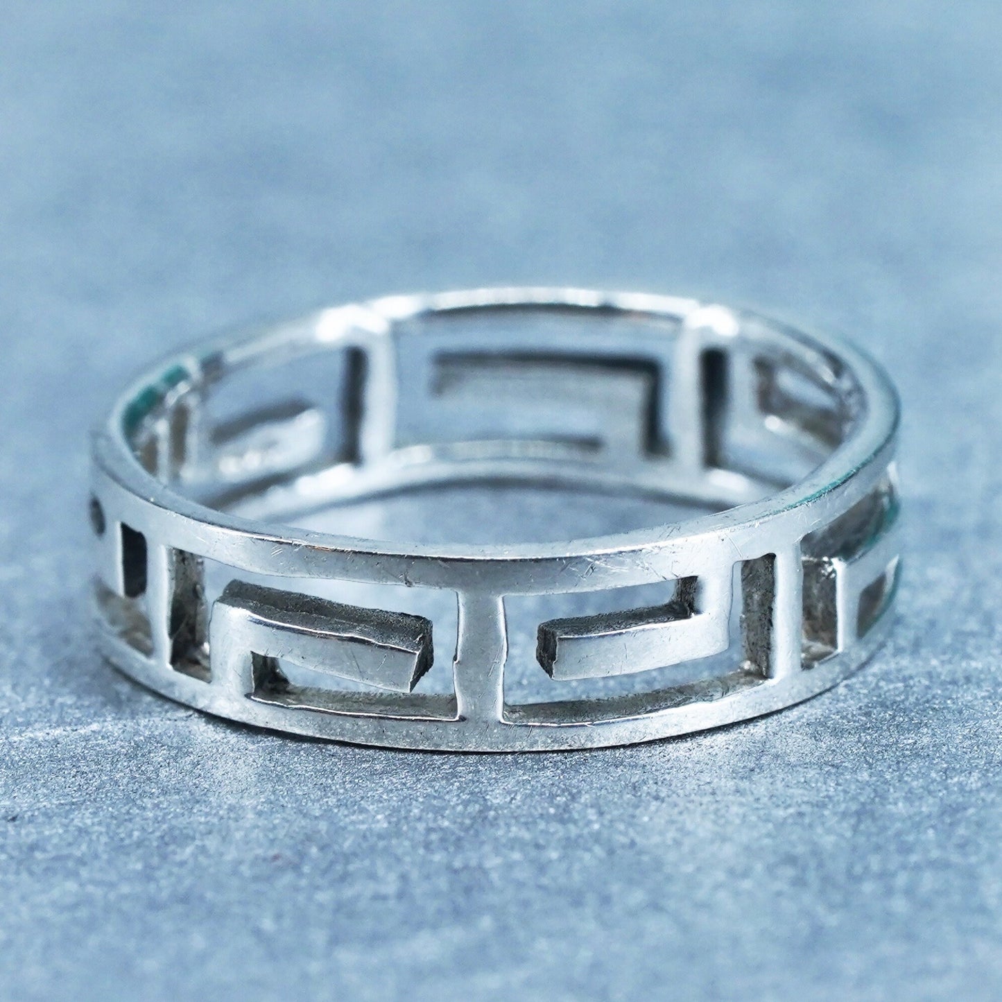 Size 7, vintage Sterling 925 silver Greek key band ring