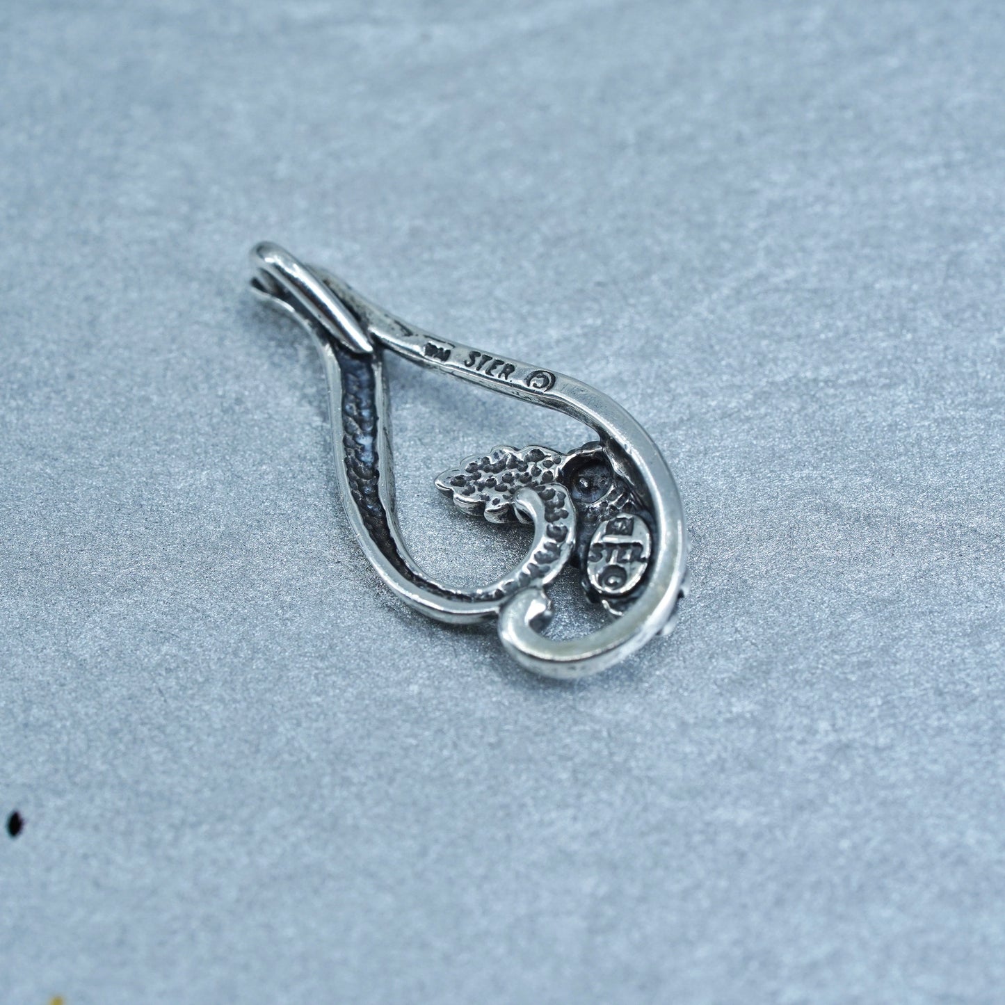 Vintage WM Co sterling silver teardrop pendant with grape leaves