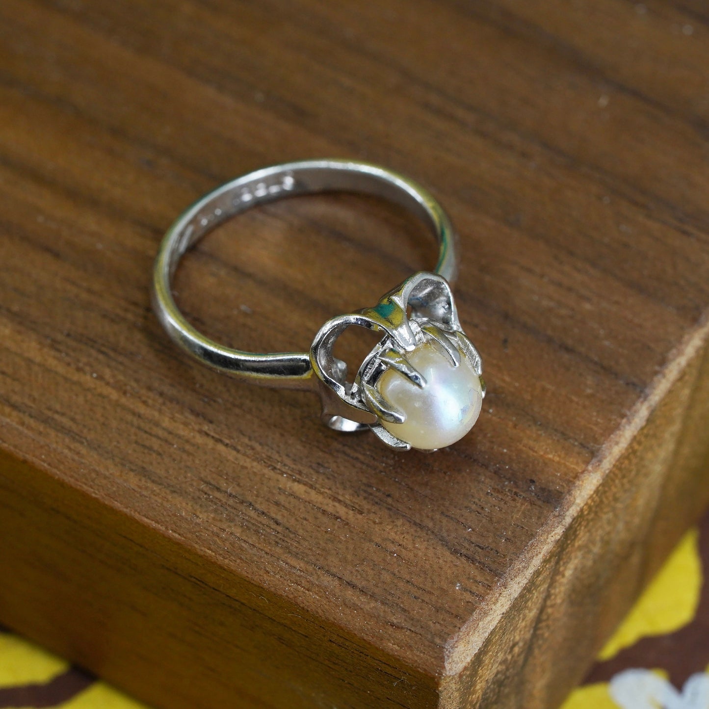 Size 6, vintage Sterling silver handmade ring, 925 silver with freshwater pearl