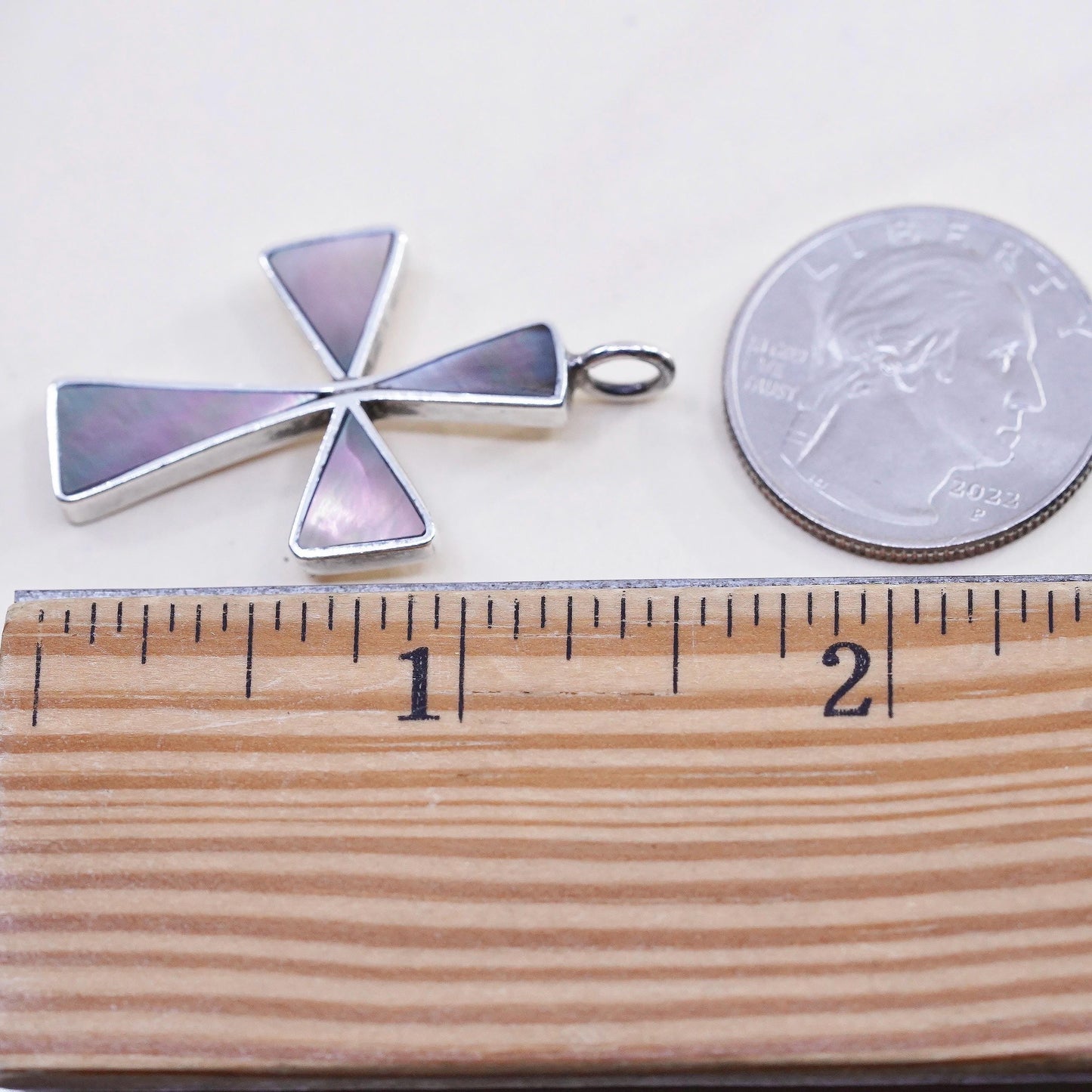 Vintage southwestern sterling silver handmade pendant, 925 cross abalone inlay