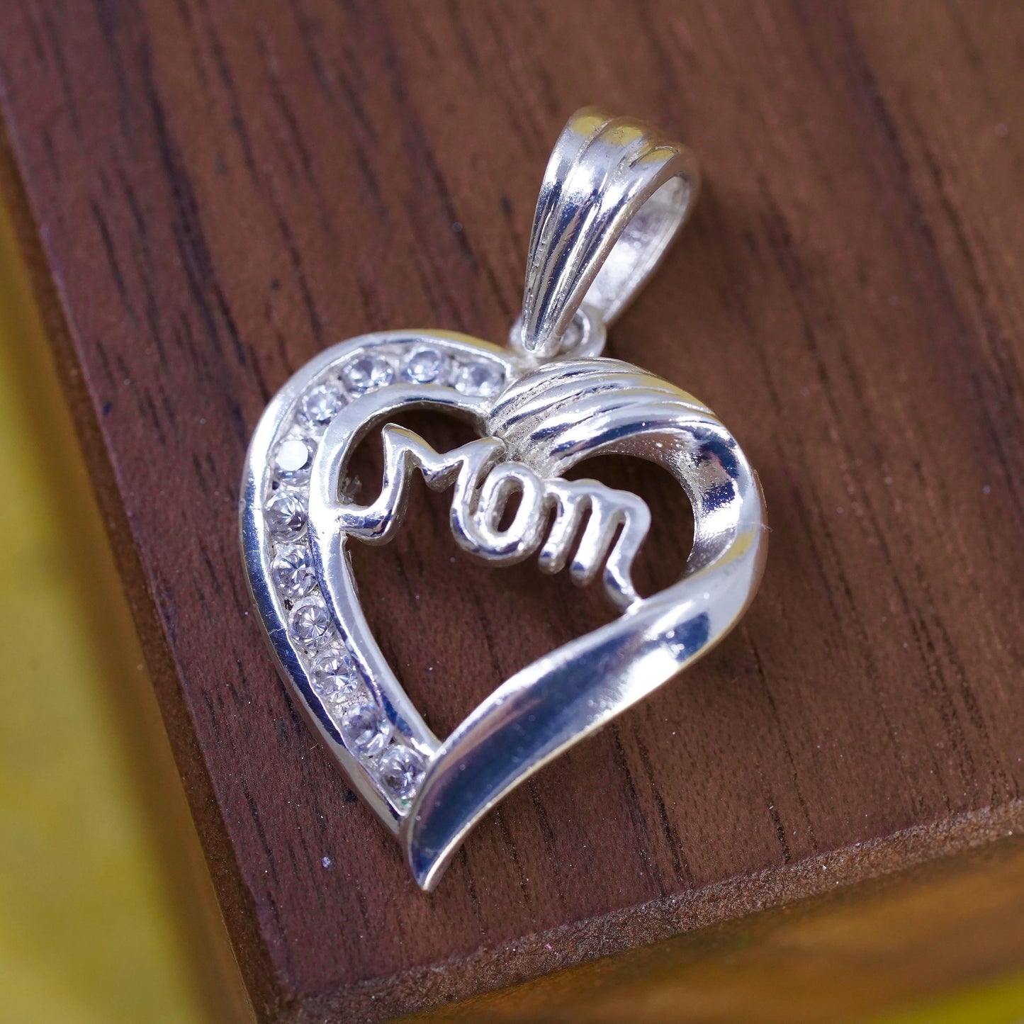 Vintage Sterling silver handmade pendant, 925 heart with “mom” and cz