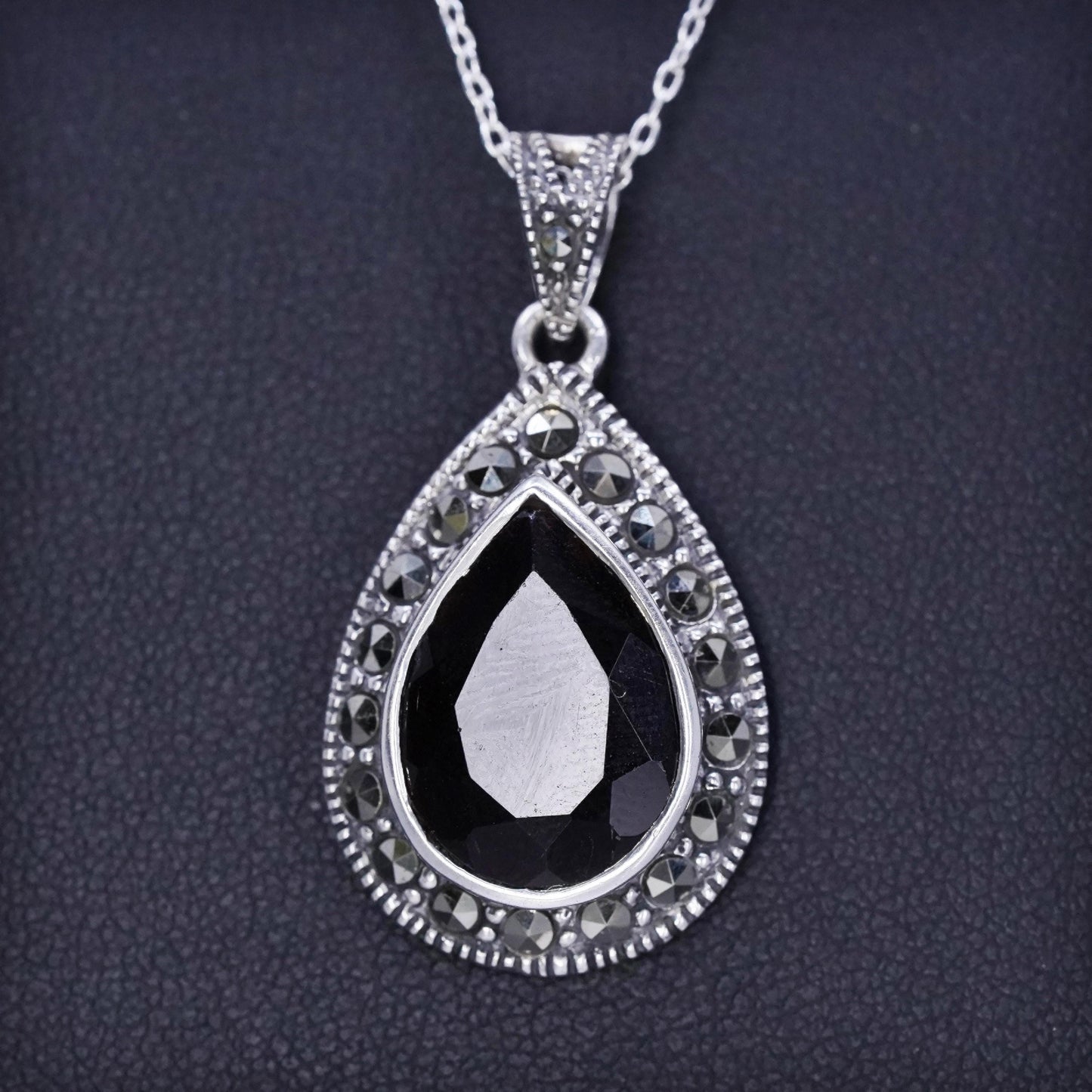 18”, Sterling 925 silver circle necklace garnet marcasite teardrop pendant