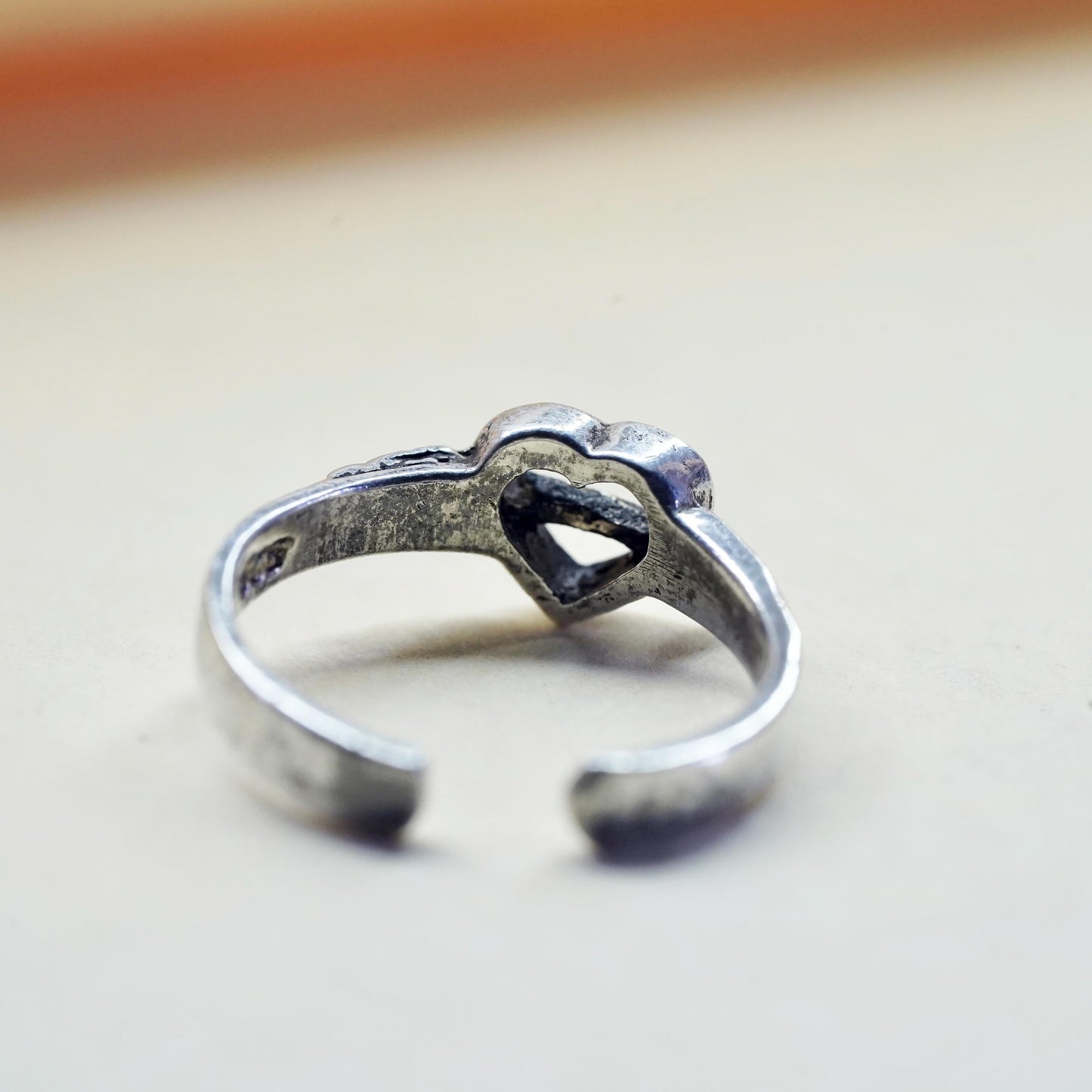 Size 3, vintage Sterling silver handmade ring, 925 heart arrow open band