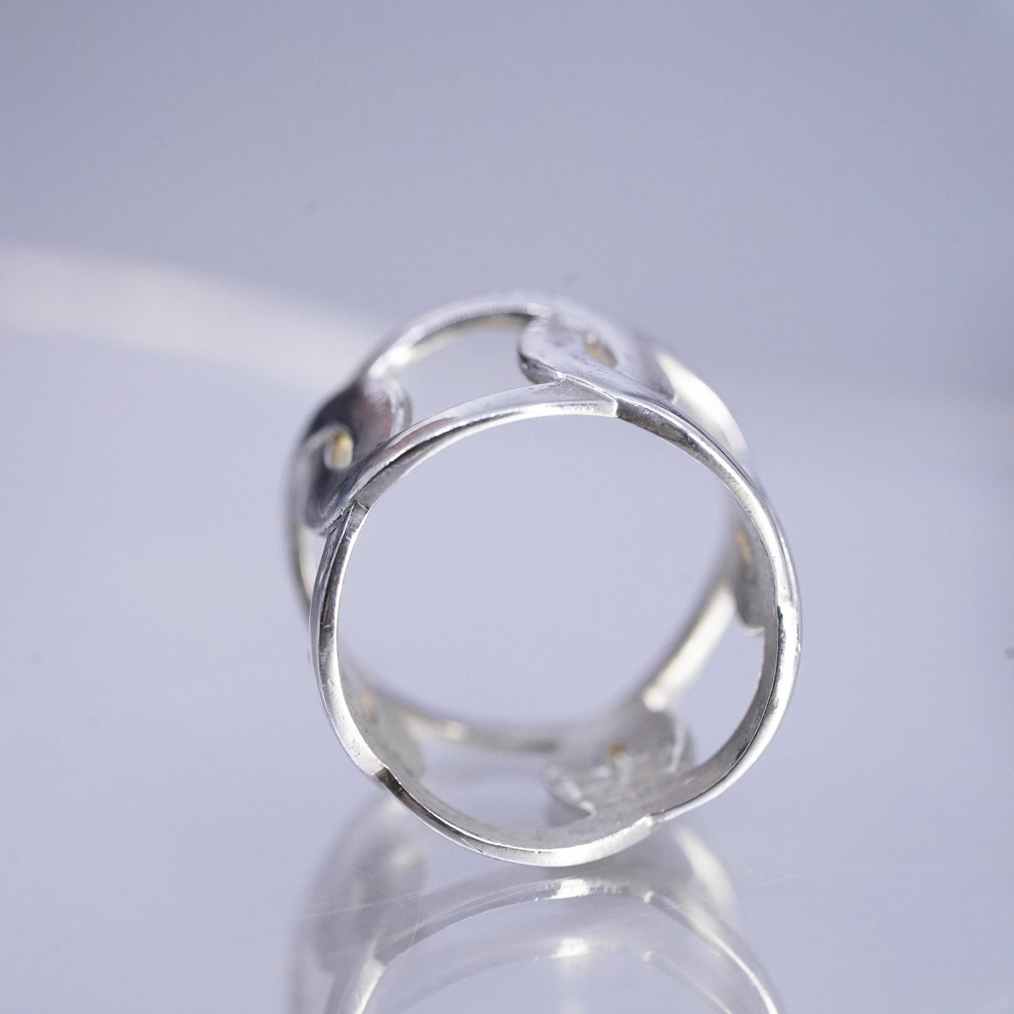 Size 8, vintage southwestern Sterling 925 silver ring, entwined wide chain band