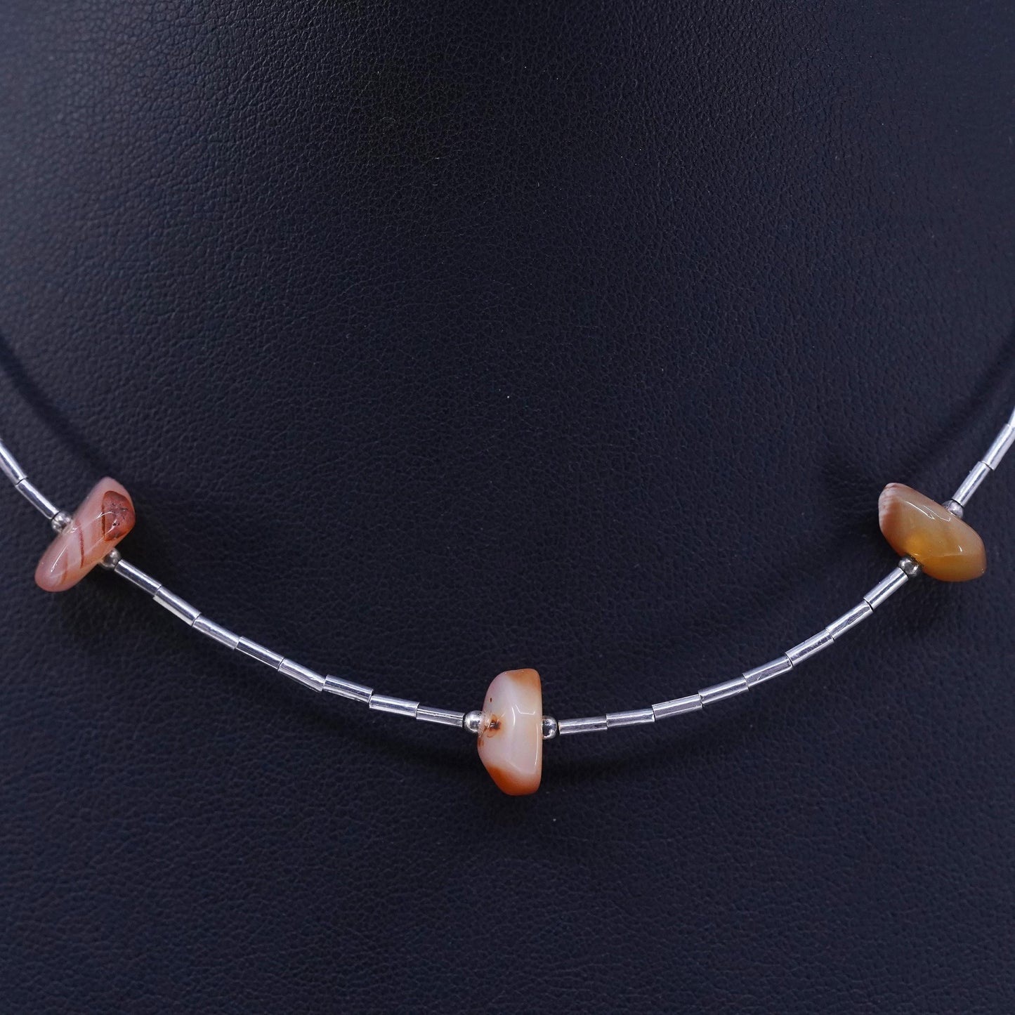 14”, Native American Sterling 925 liquid silver necklace with agate beads