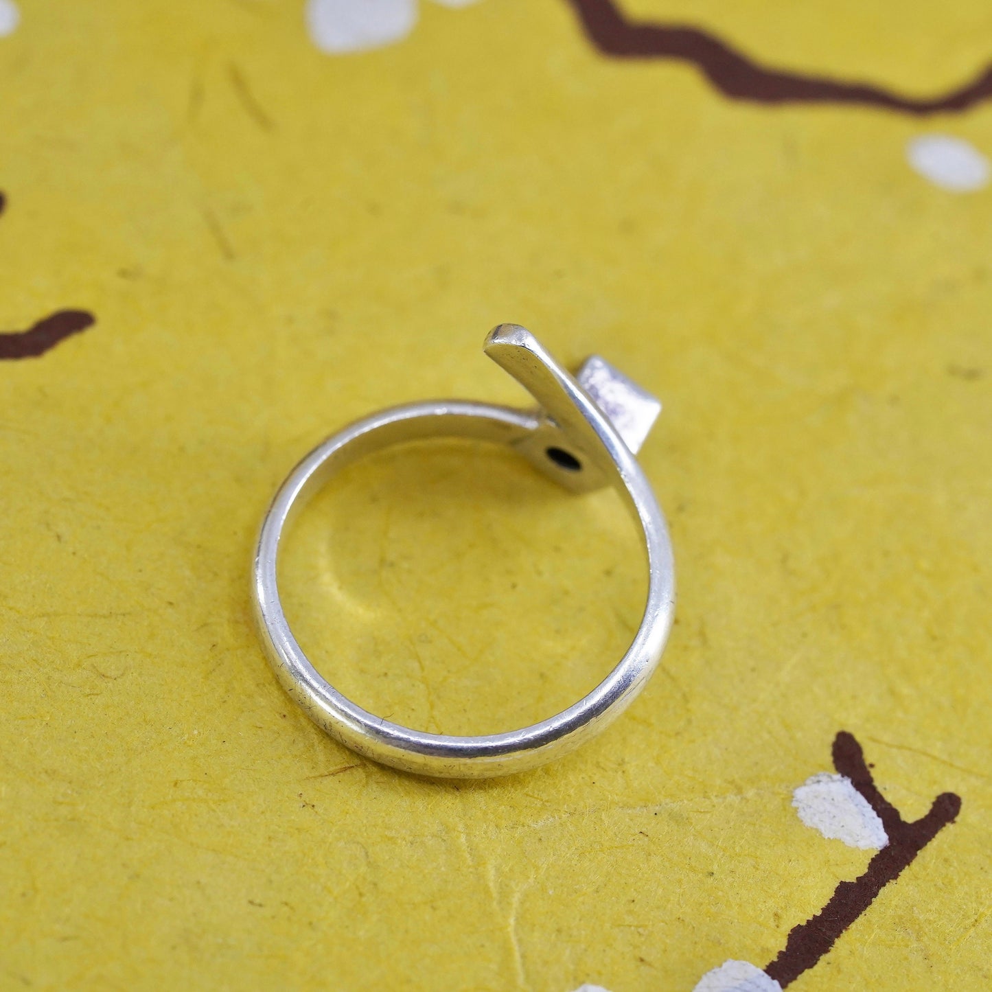 Size 7.25, vintage Sterling 925 handmade ring with garnet