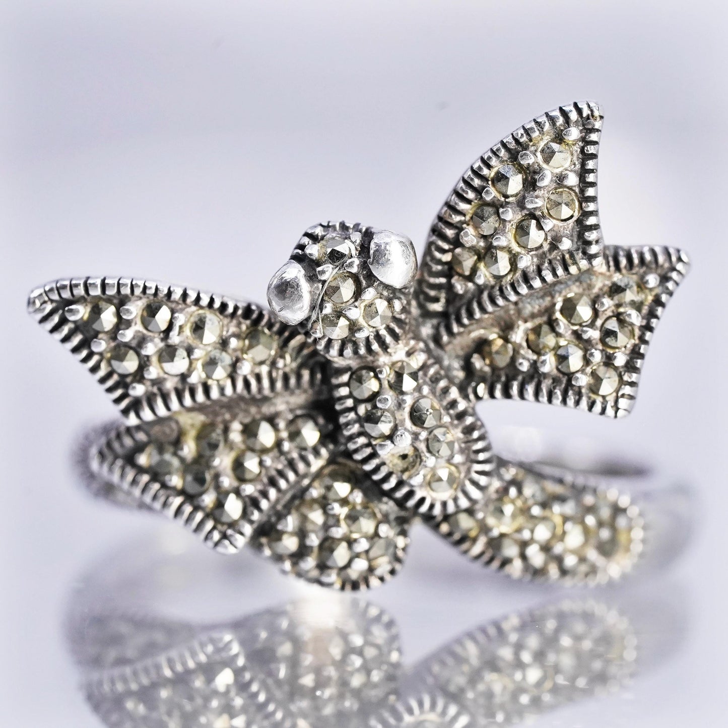 Size 7, vintage Sterling 925 silver handmade ring, dragonfly band