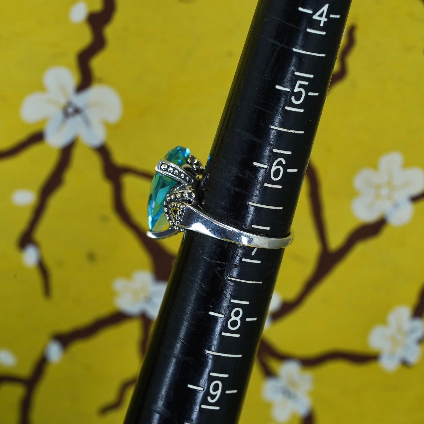 Size 7, vintage Sterling 925 silver statement ring with teardrop blue topaz