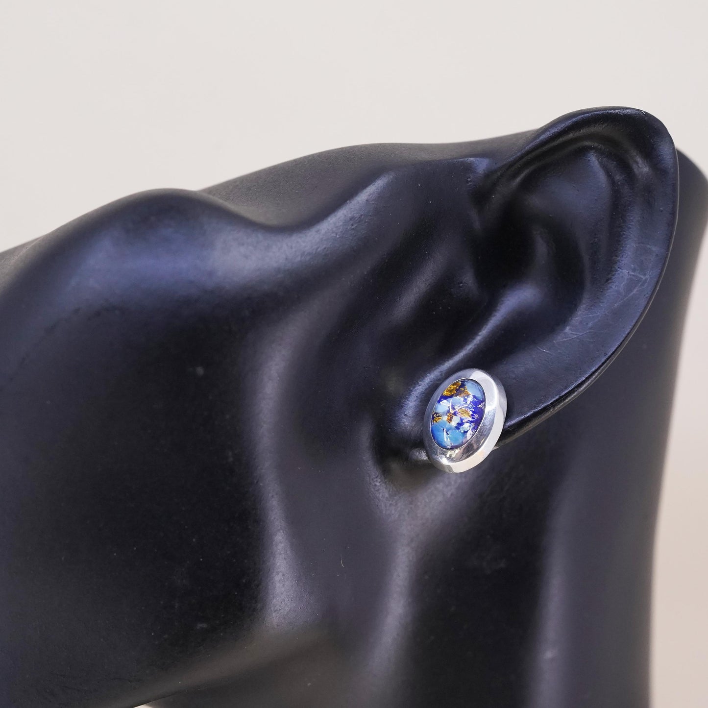 Vintage Mexican Sterling 925 silver stud with artisan glass, single earring