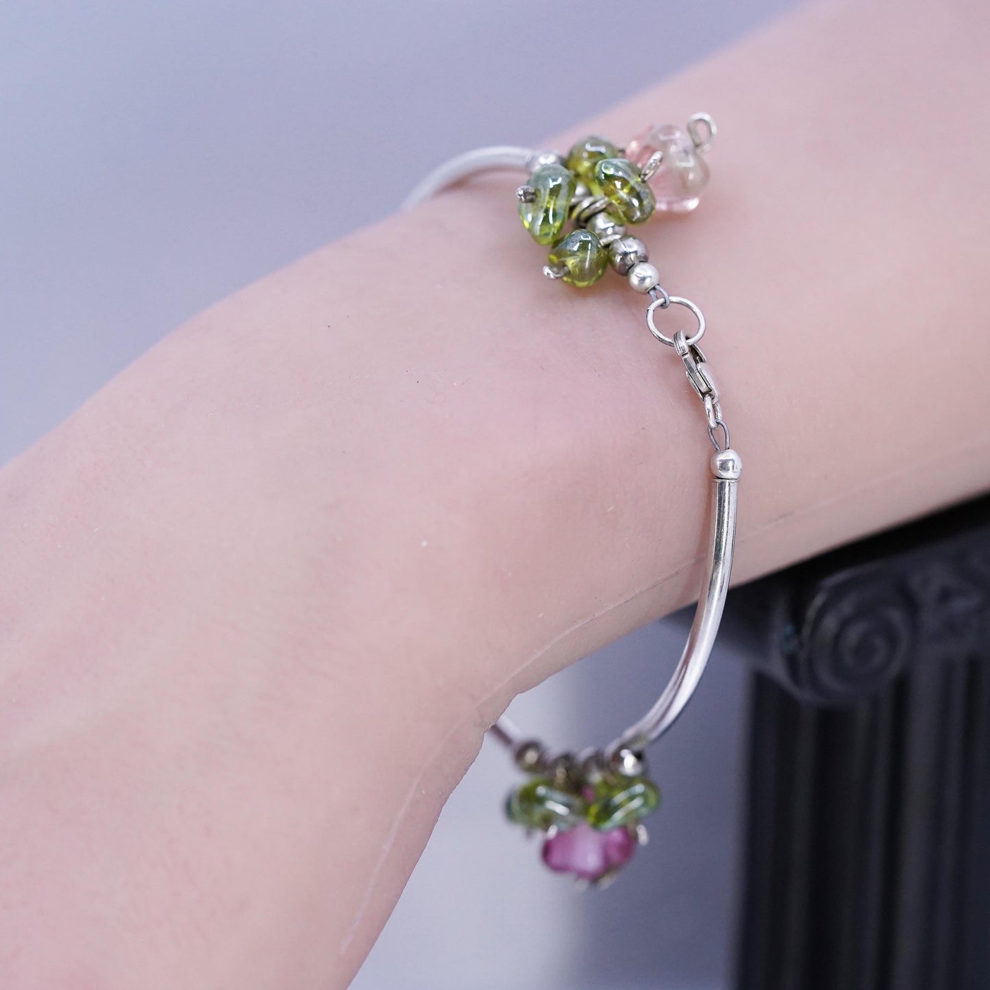 7", vintage Sterling 925 silver curvy tube bracelet with cluster peridot beads