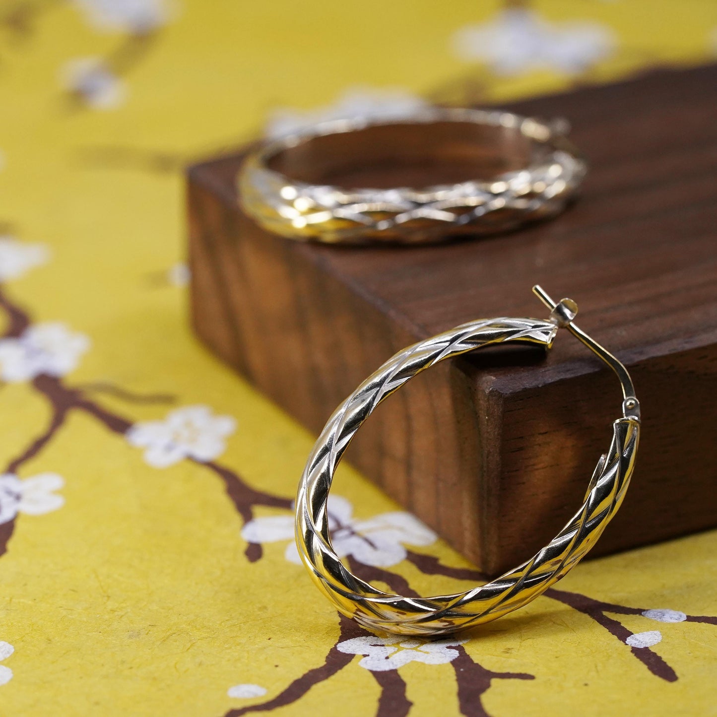 1.5”, Italia Crea vermeil gold over Sterling silver earrings, 925 oval hoops