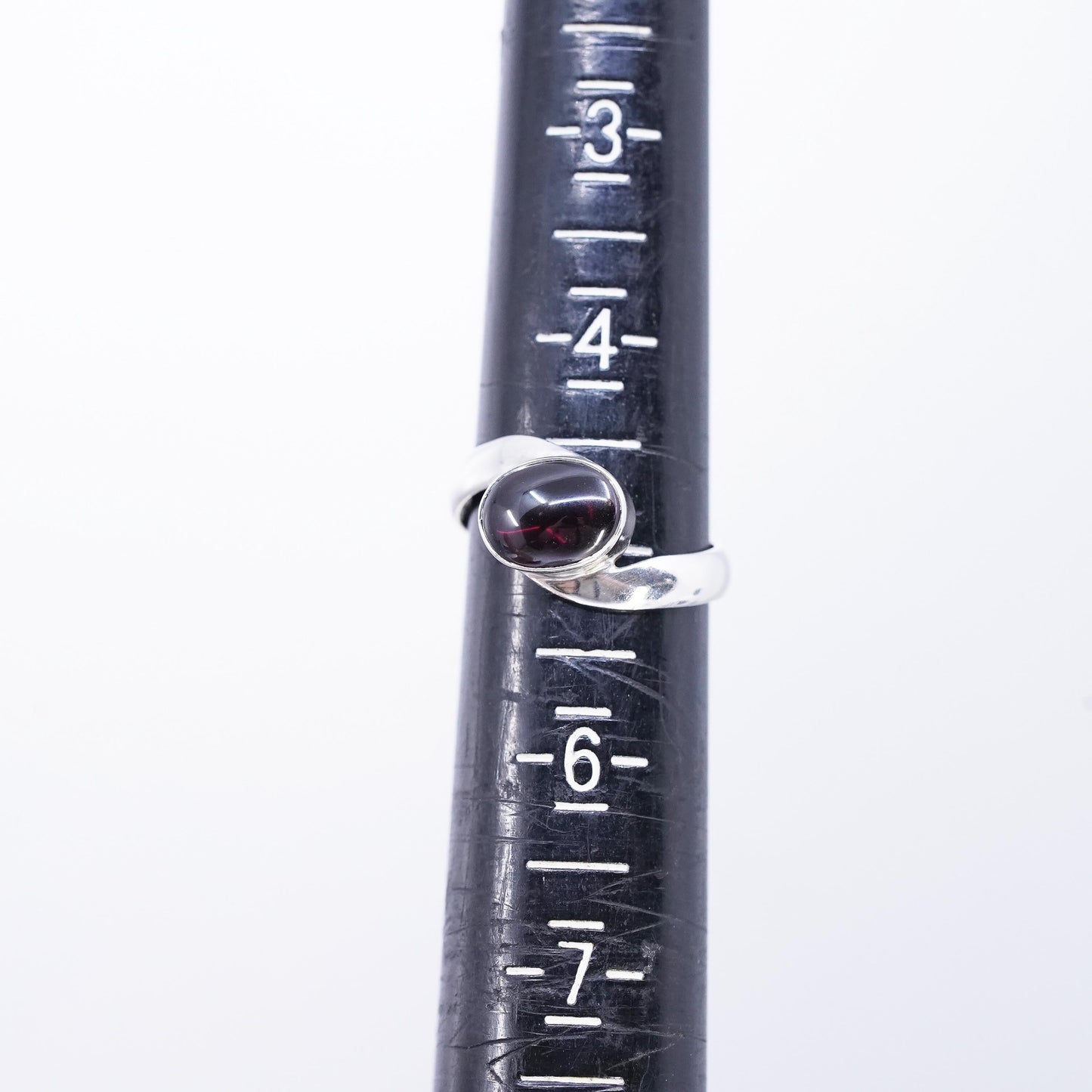 Size 5, vintage Sterling 925 silver handmade band ring with garnet