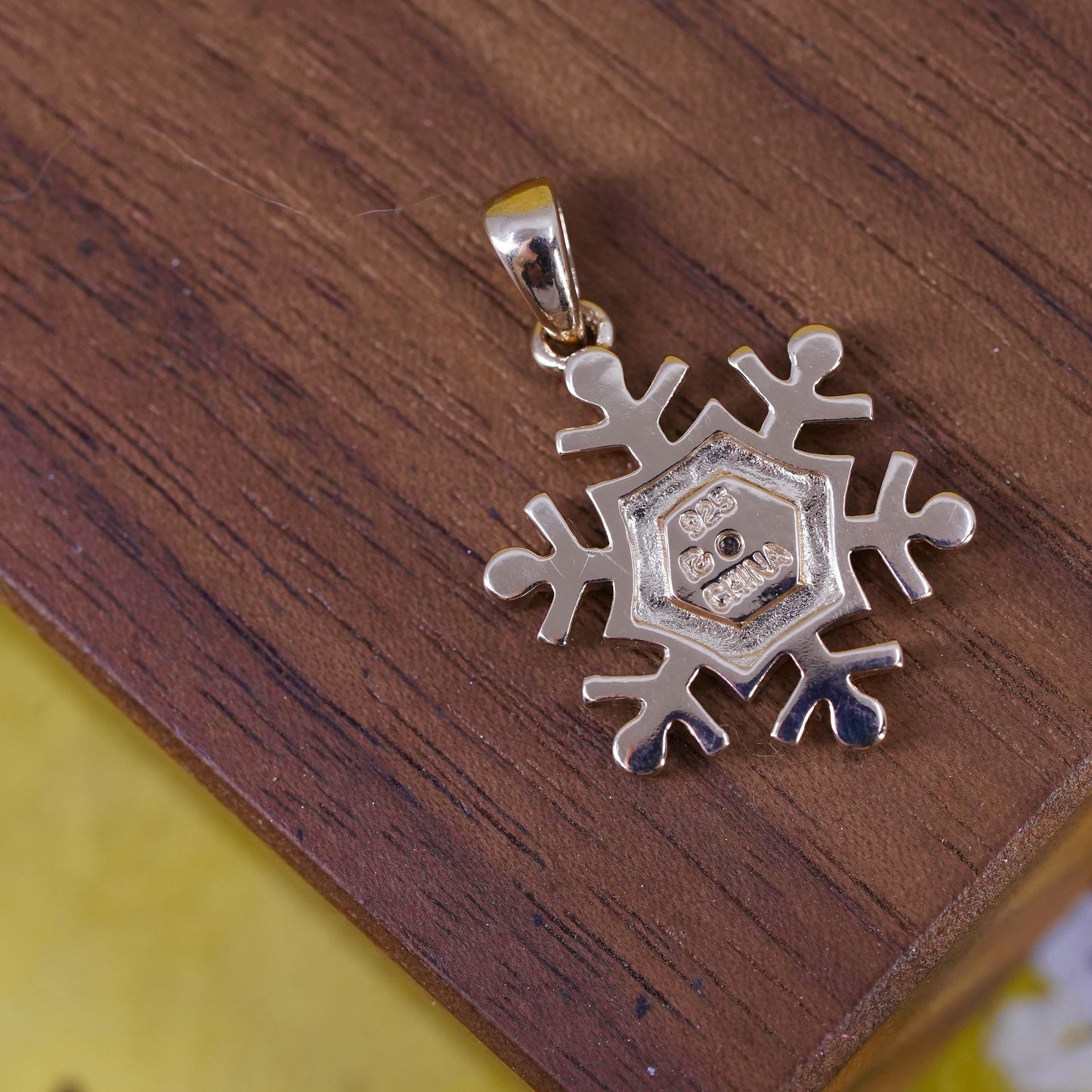 Vintage gold plated sterling 925 silver snowflake charm pendant with diamond