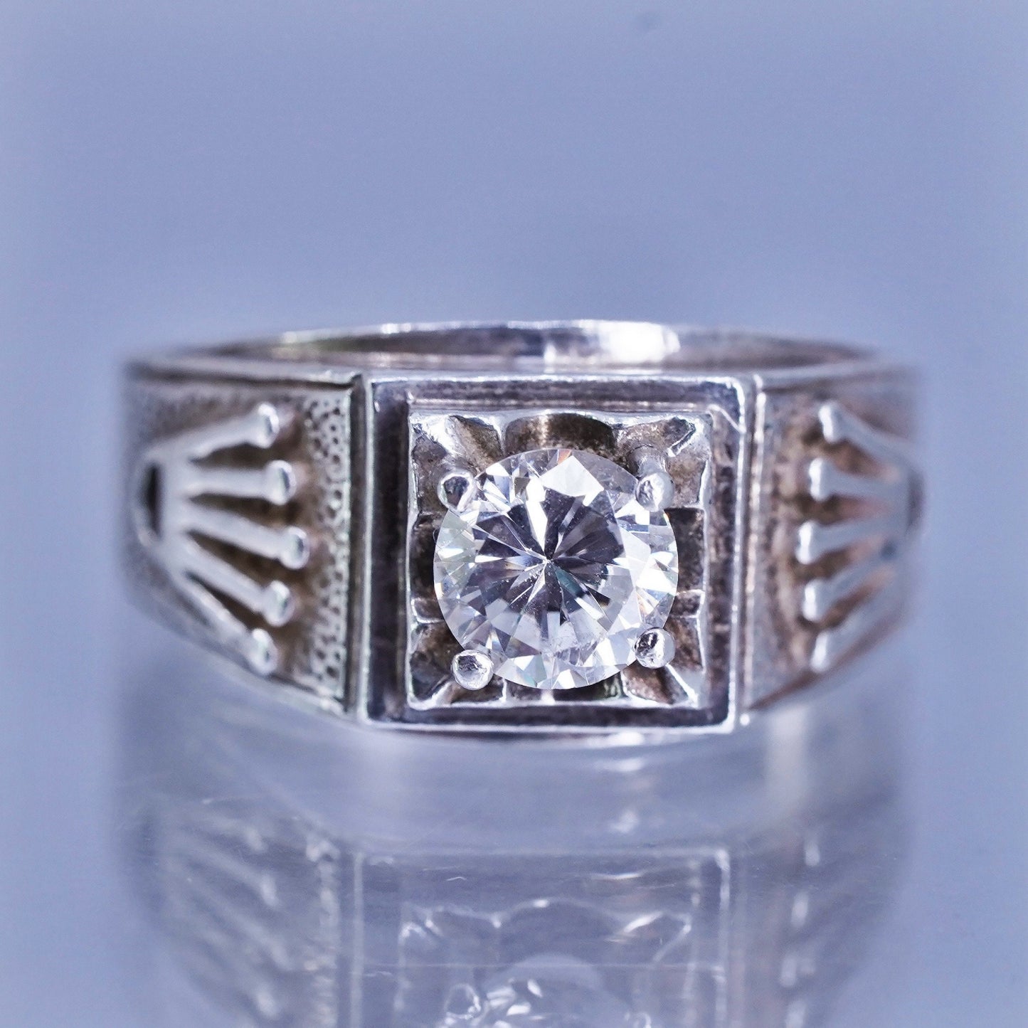 Size 6.5, vintage Sterling 925 silver handmade statement ring with Cz