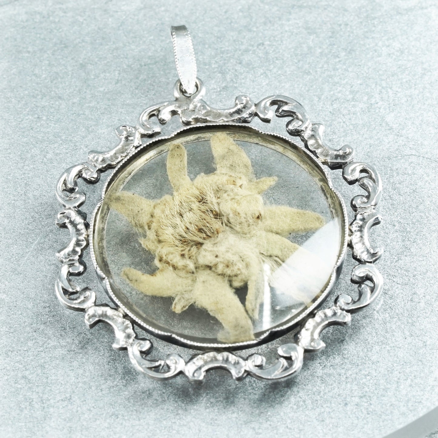 Vintage sterling silver handmade 925 flower pendant