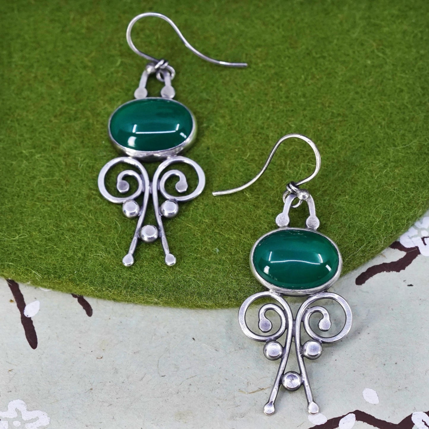 Vintage Sterling silver handmade earrings, 925 whirl waves dangles and jade