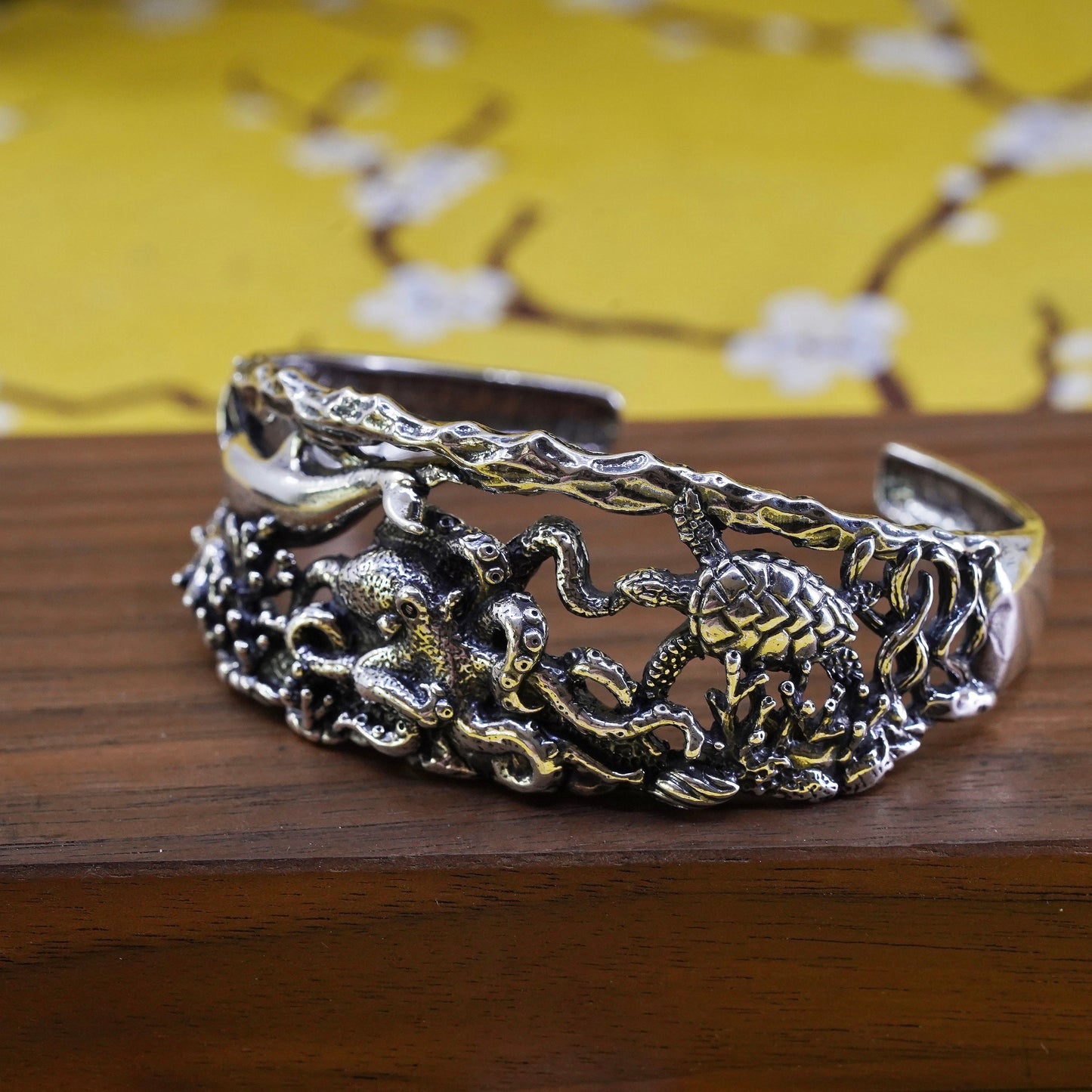 6.5", sterling silver SC bracelet, 925 sea animal octopus dolphin turtle cuff
