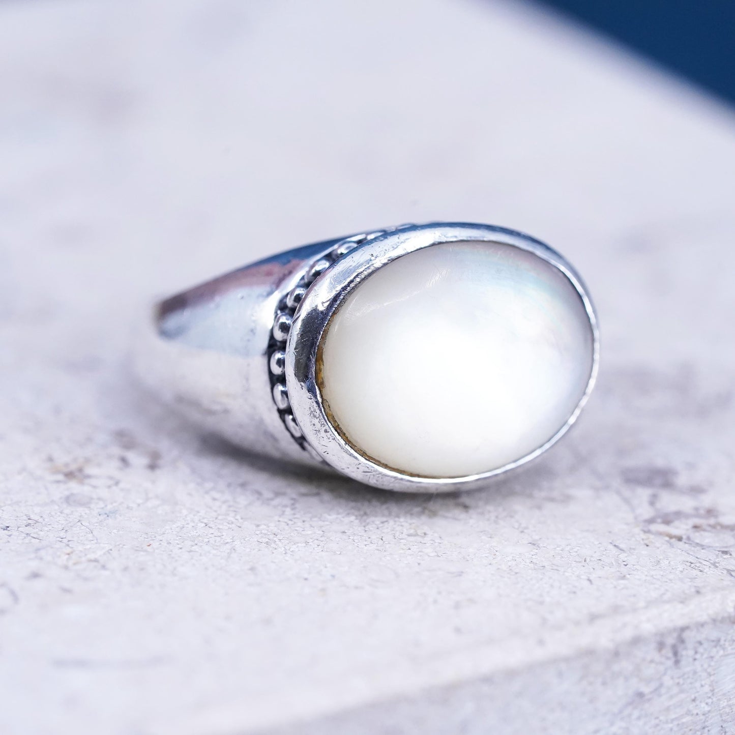 Size 8, VTG sterling silver handmade statement ring, 925 band mother of pearl