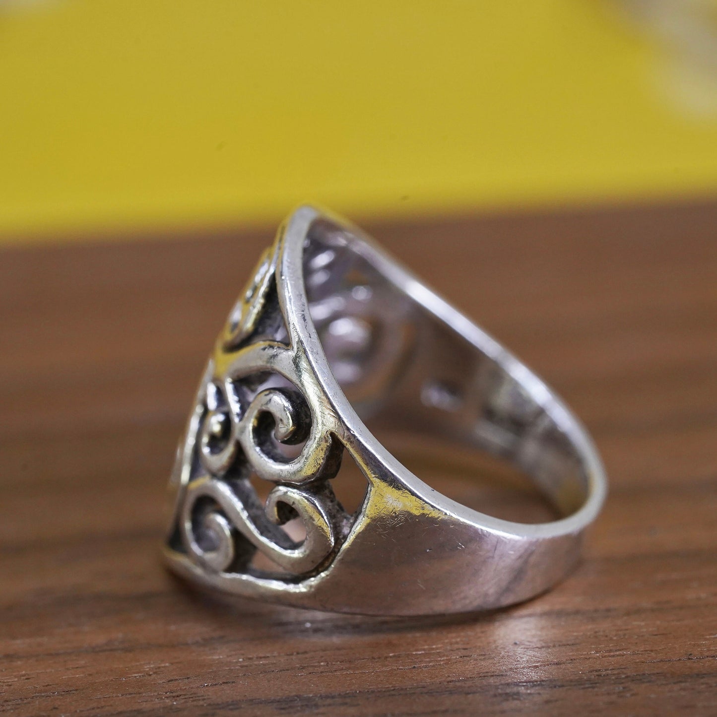 Size 6, vintage Sterling 925 silver handmade ring, filigree S band