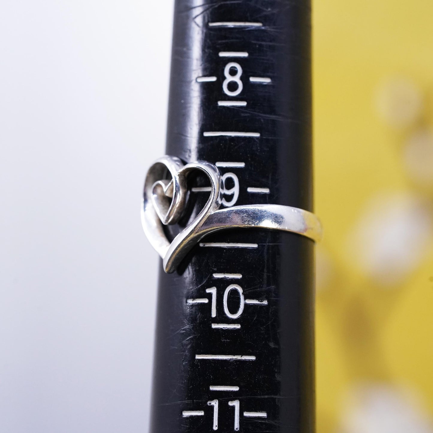 Size 9, Vintage sterling silver handmade ring, filigree heart 925 band