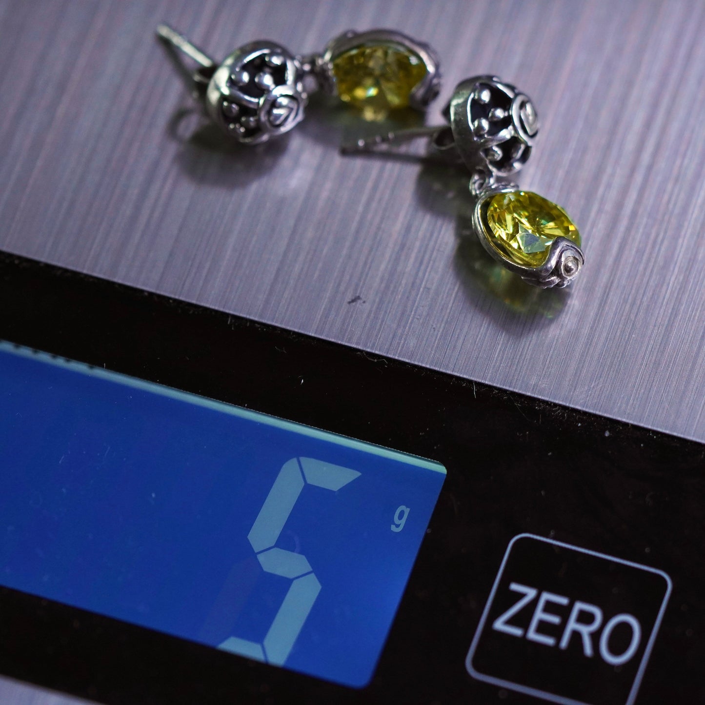 Vintage sterling silver 925 handmade earrings with peridot dangles
