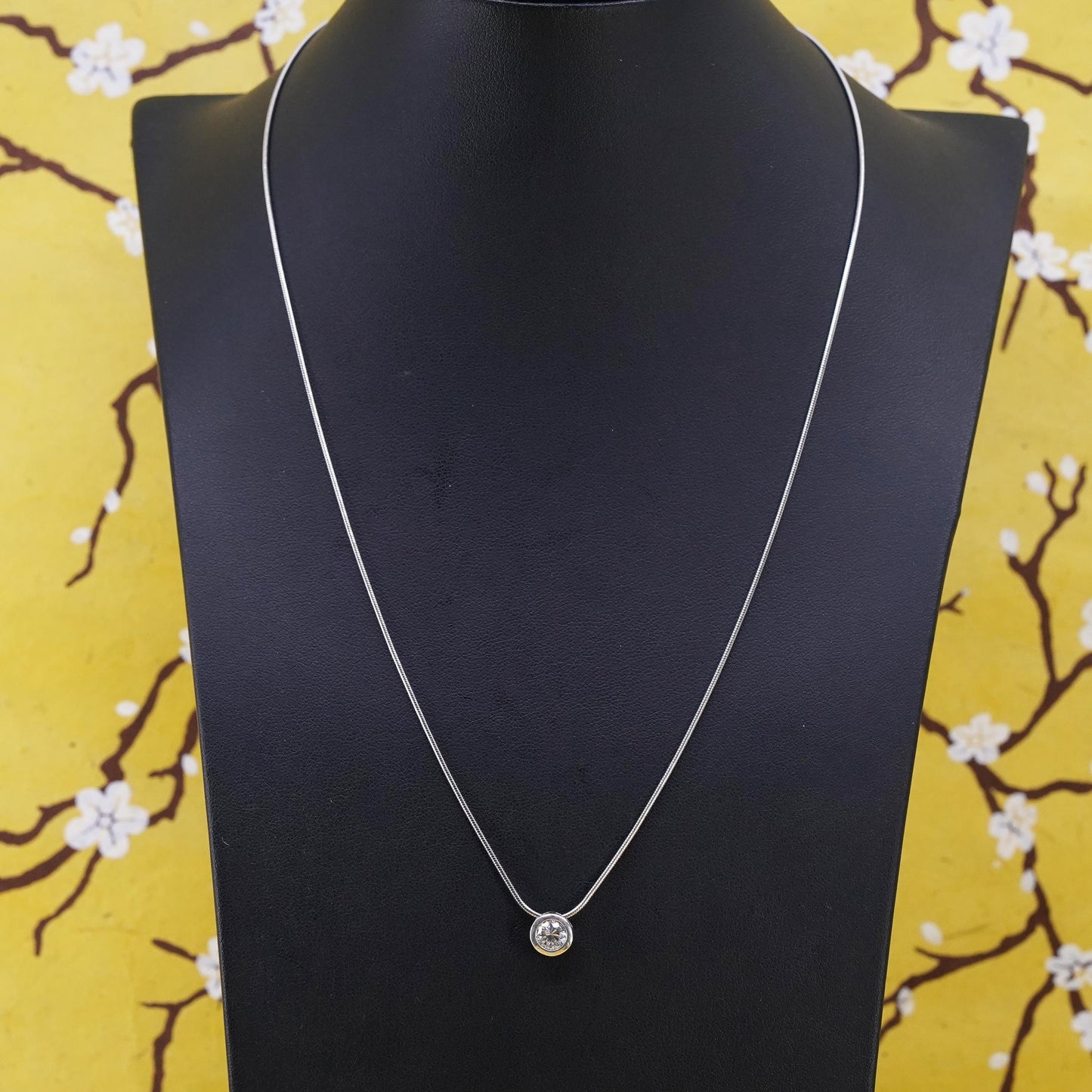 20”, vintage Sterling silver necklace Italian 925 snake chain circle cz pendant