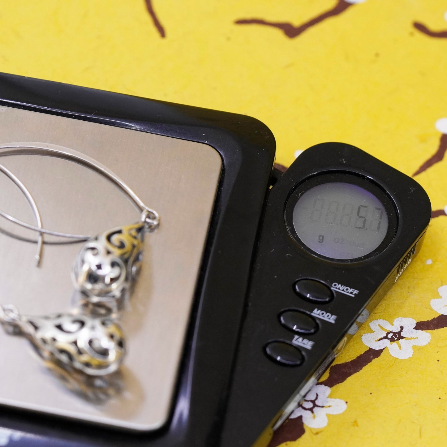 Vintage Sterling 925 silver Oval Drop Dangle Earrings with filigree teardrop