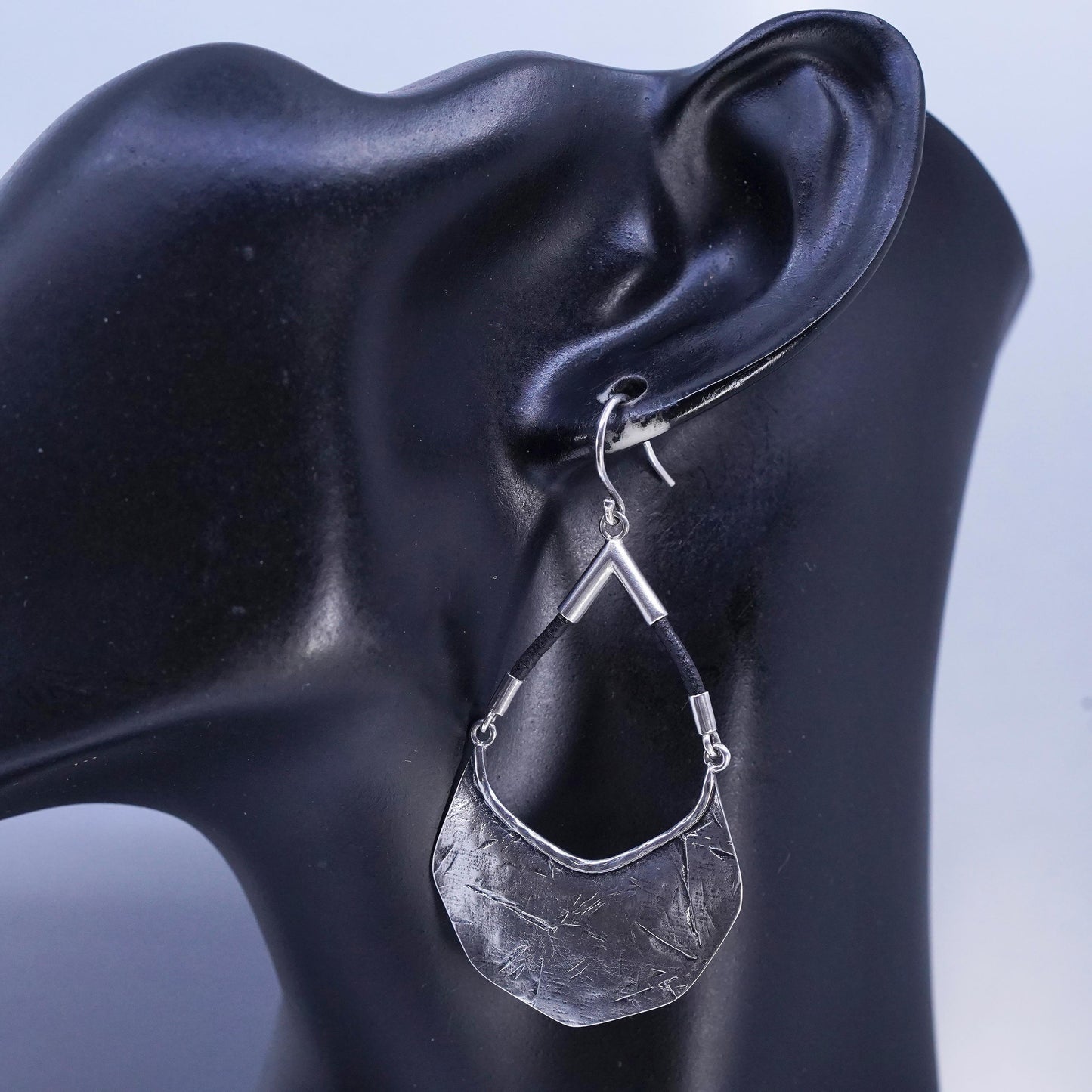 Silpada 925 Sterling Silver Badge Of Beauty Leather Textured Earrings
