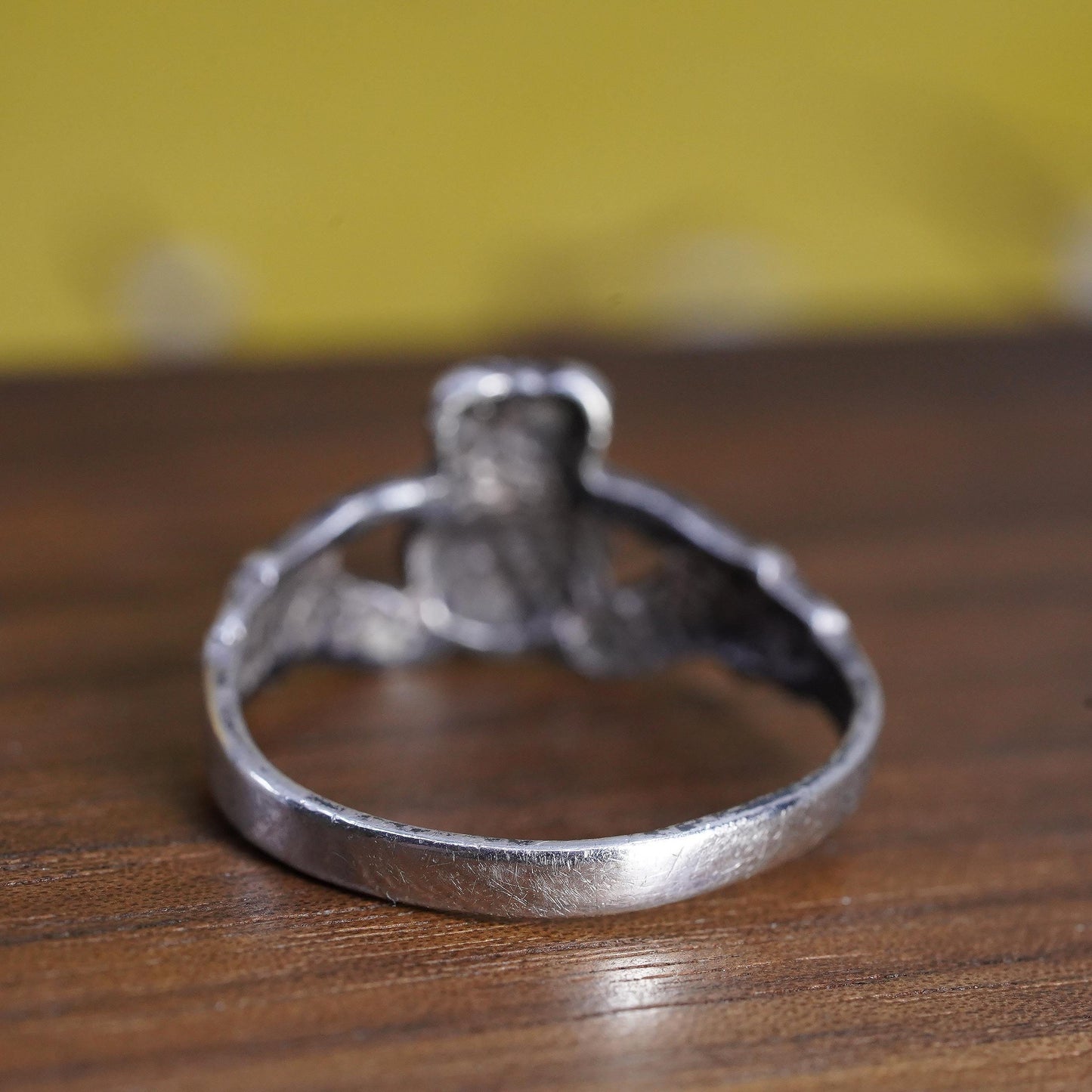 Size 11.5, Shube sterling silver claddagh ring, holding heart 925 silver band