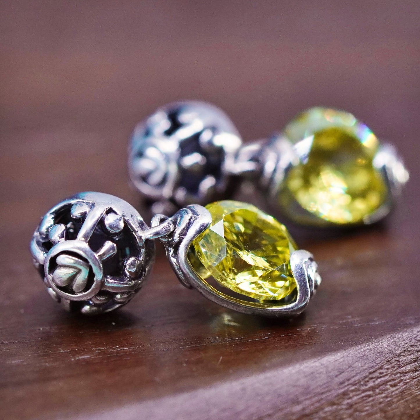 Vintage sterling silver 925 handmade earrings with peridot dangles