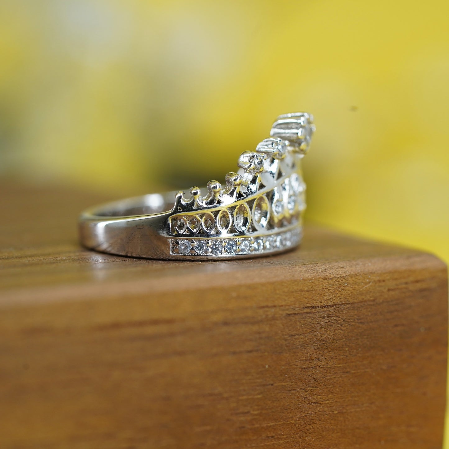 Size 7.5, Vintage Sterling 925 silver handmade crown Ring with Cz