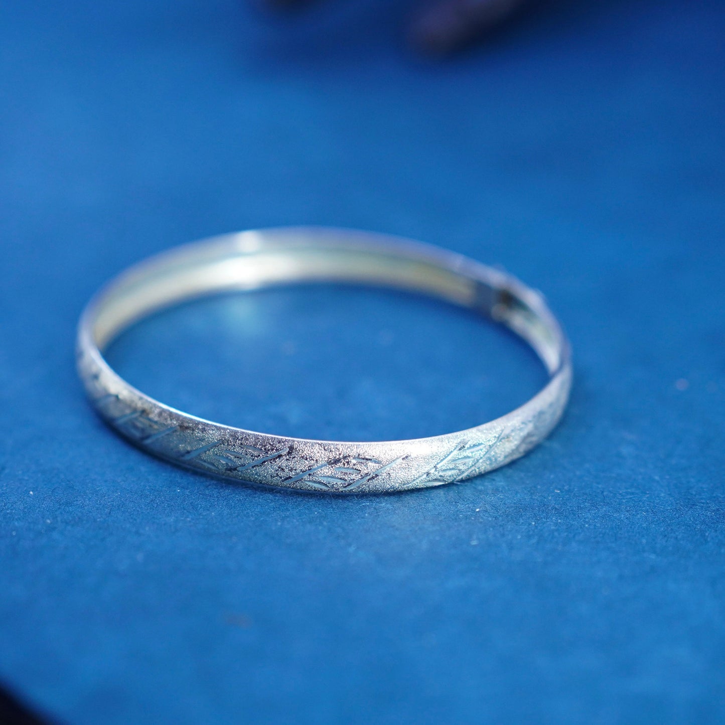 7”, Italy sterling silver handmade bracelet, 925 hinged floral textured bangle